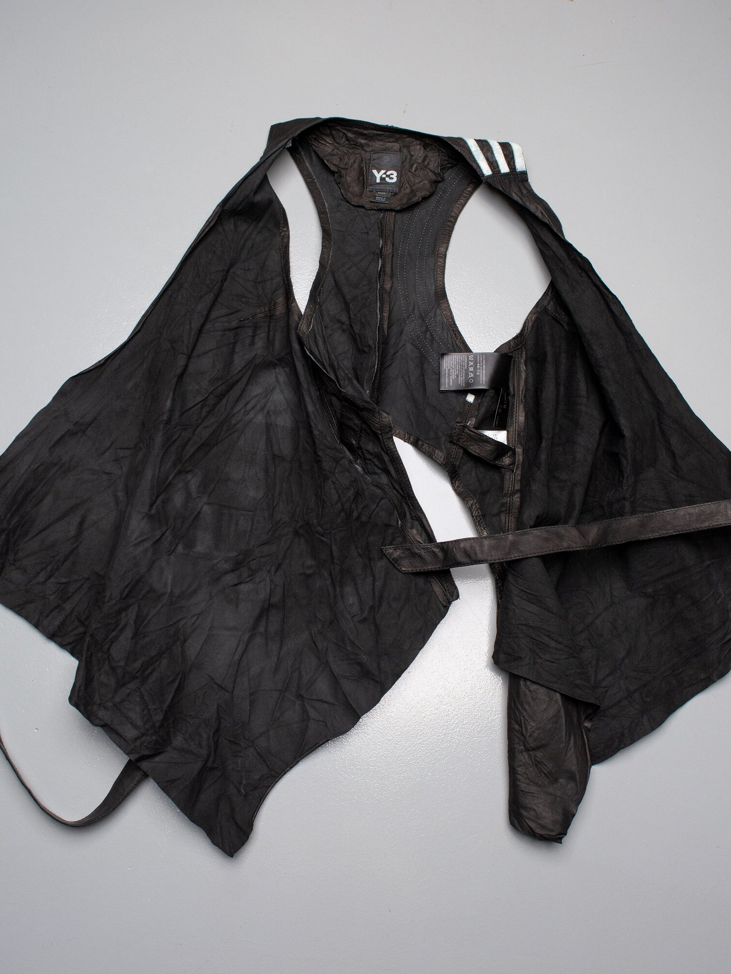 Y-3 S/S 2011 wrinkled leather vest - size M