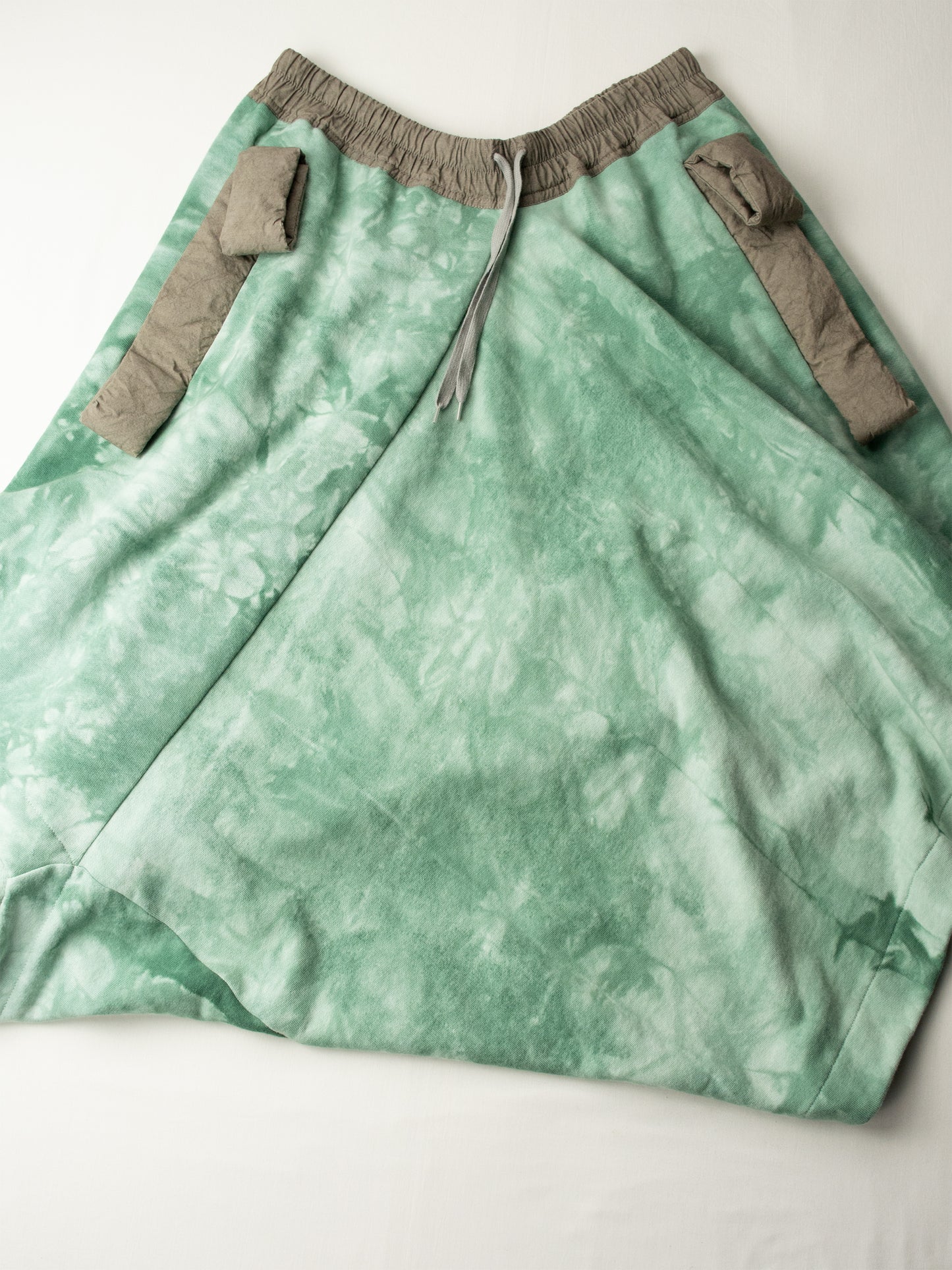 Bernhard Willhelm - S/S 2023 - oversized tie-dye shorts (green) - size M
