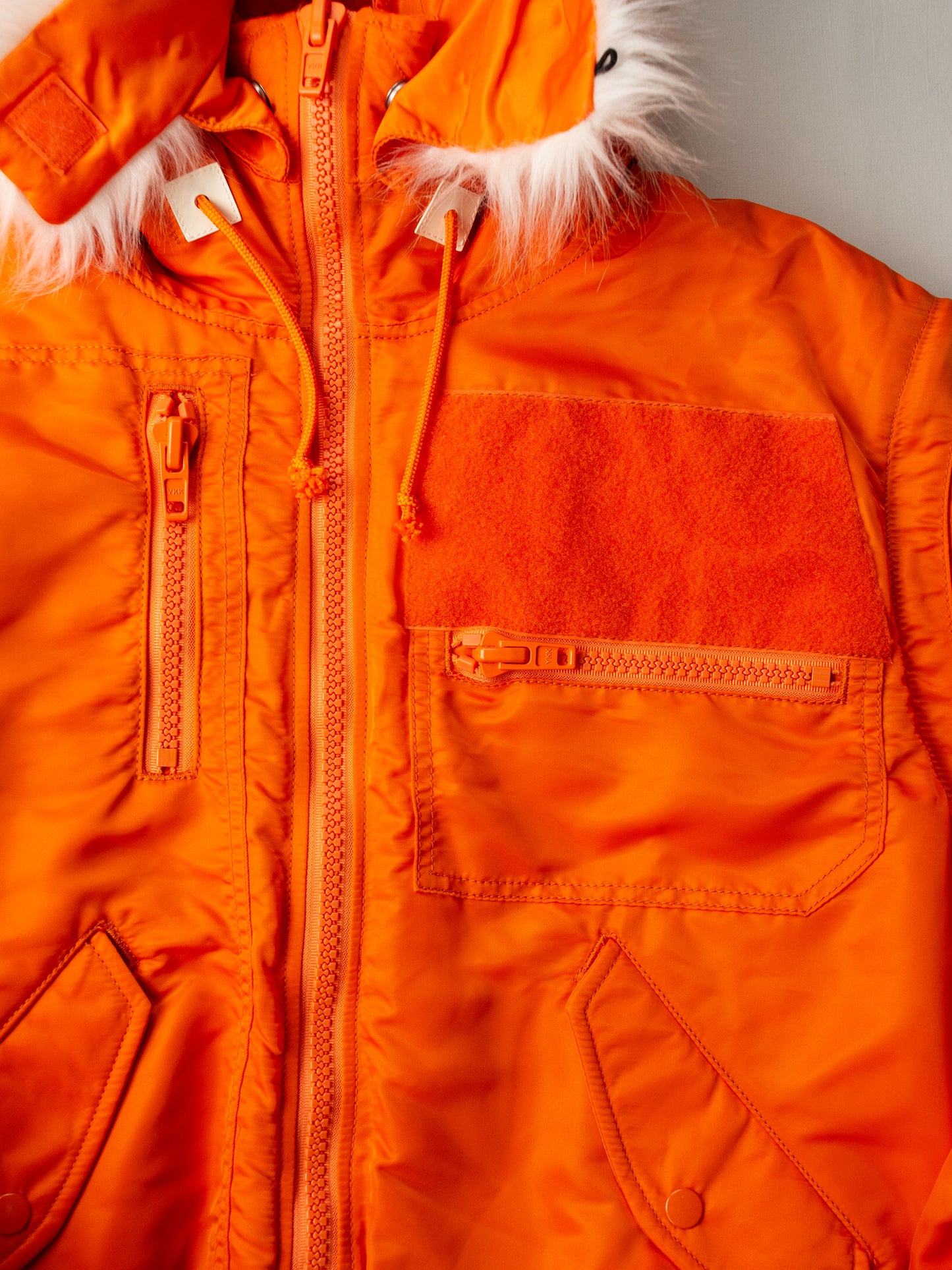 GR-Uniforma - GRUPPA (2019) - hooded bomber with detachable sleeves (orange) - size M