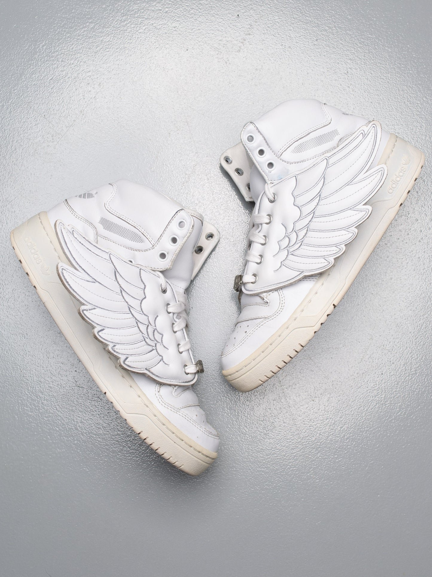 adidas Originals by Jeremy Scott S/S 2009 JS Wings (White/Silver) - size 39 1/3