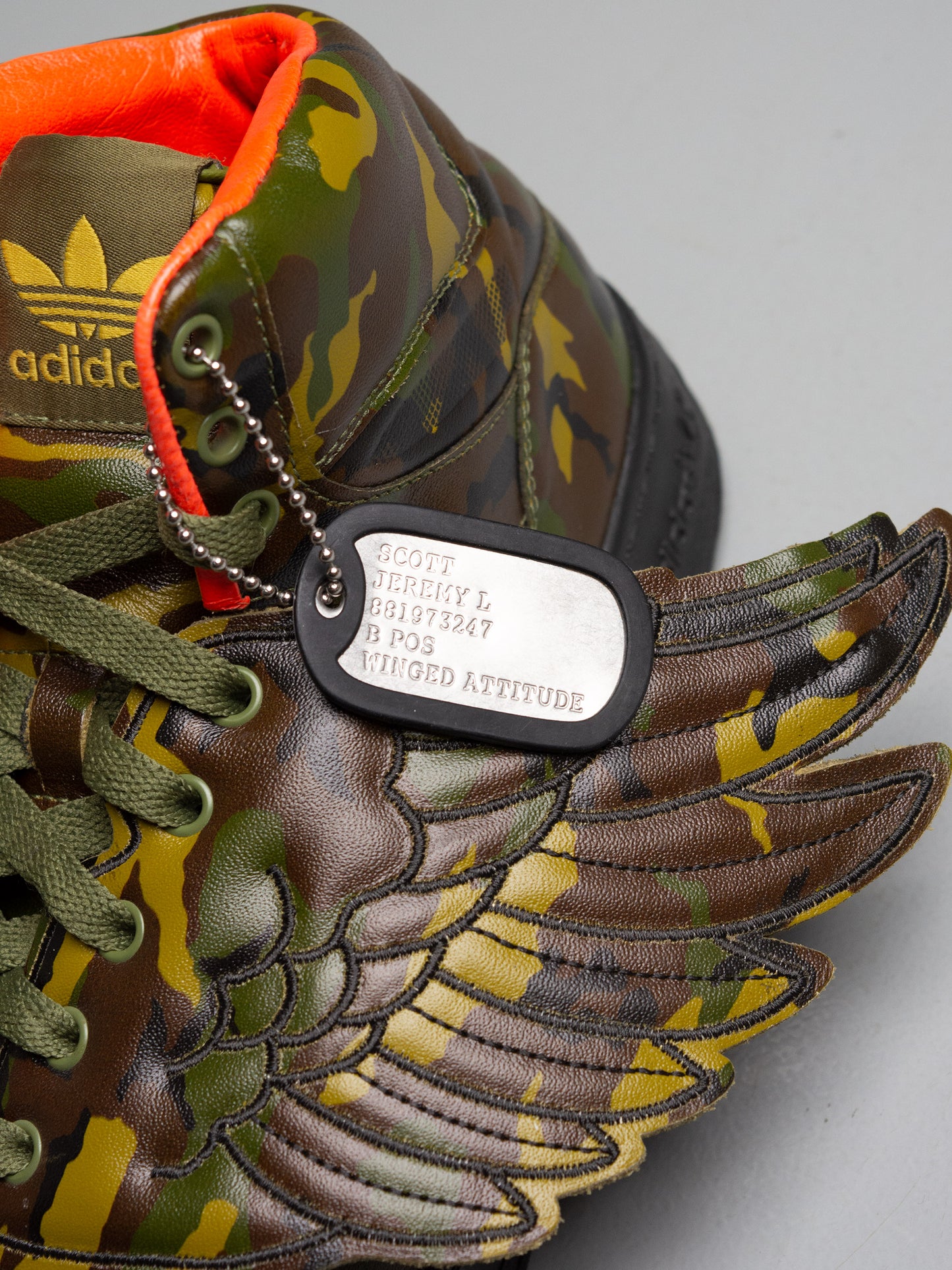 adidas Originals by Jeremy Scott A/W 2011 JS Wings Camo - size 41 1/3
