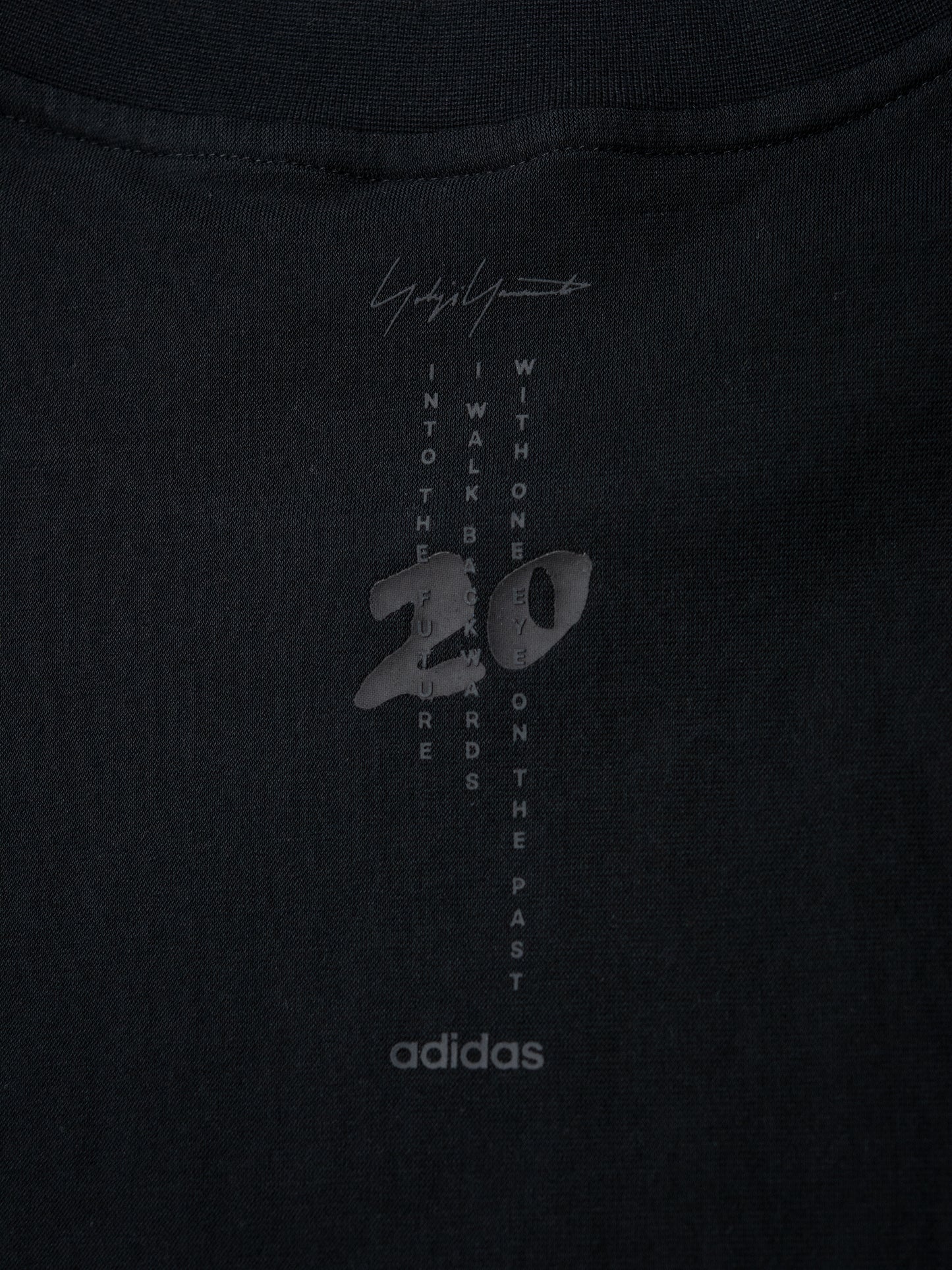 Y-3 - S/S 2022 - 20th Anniversary Short Sleeve Center Front Stripes Tee - size S