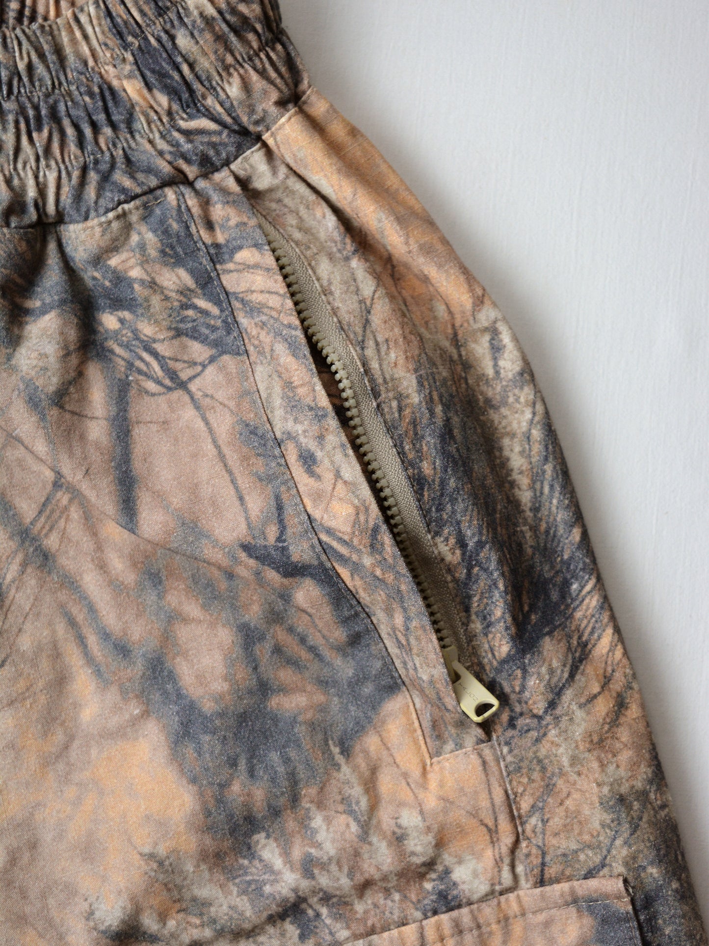YEEZY Season 4 (2017) - camo cargo shorts - size S