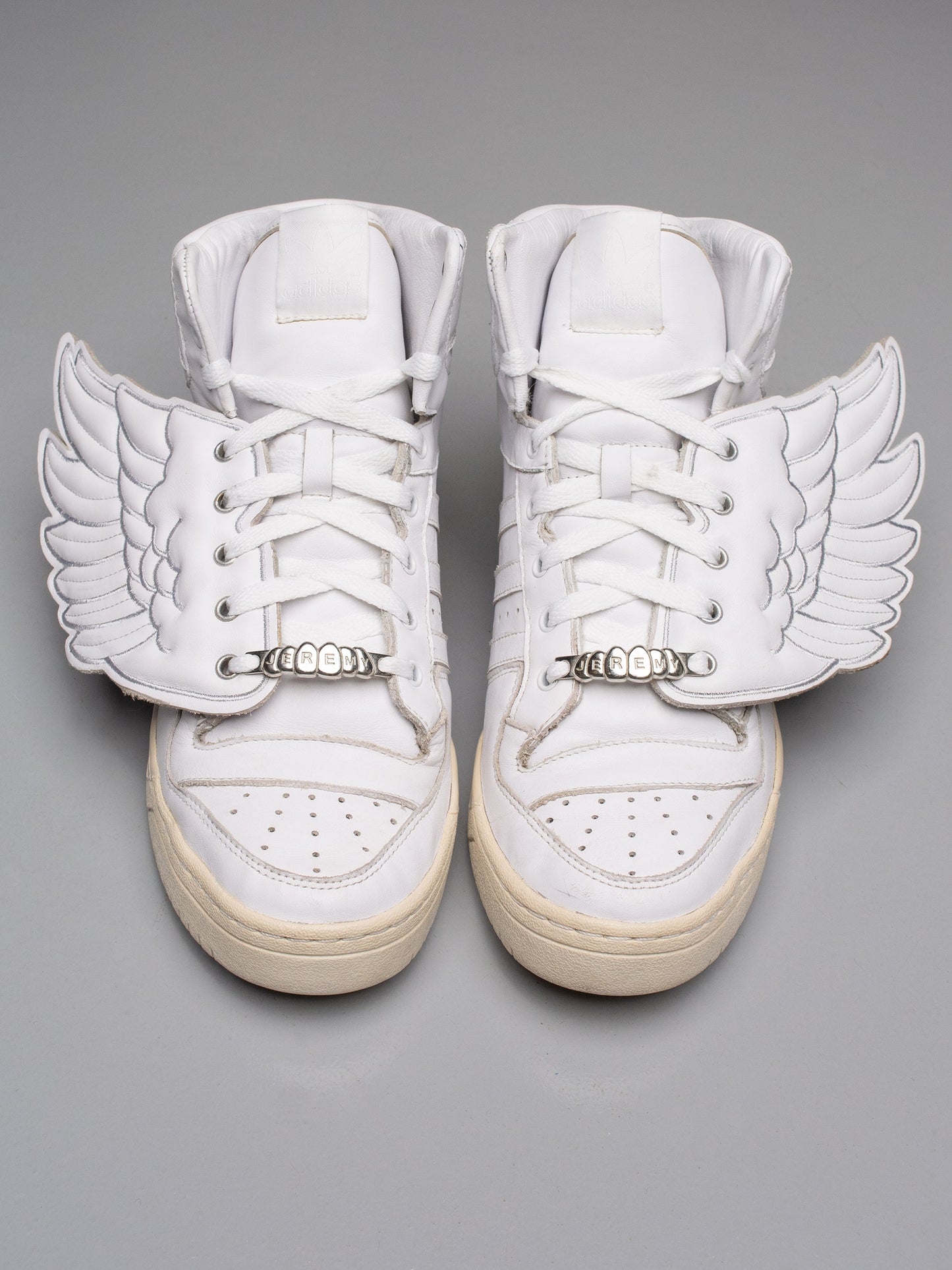adidas Originals by Jeremy Scott S/S 2009 JS Wings (white/silver) - size 44 2/3