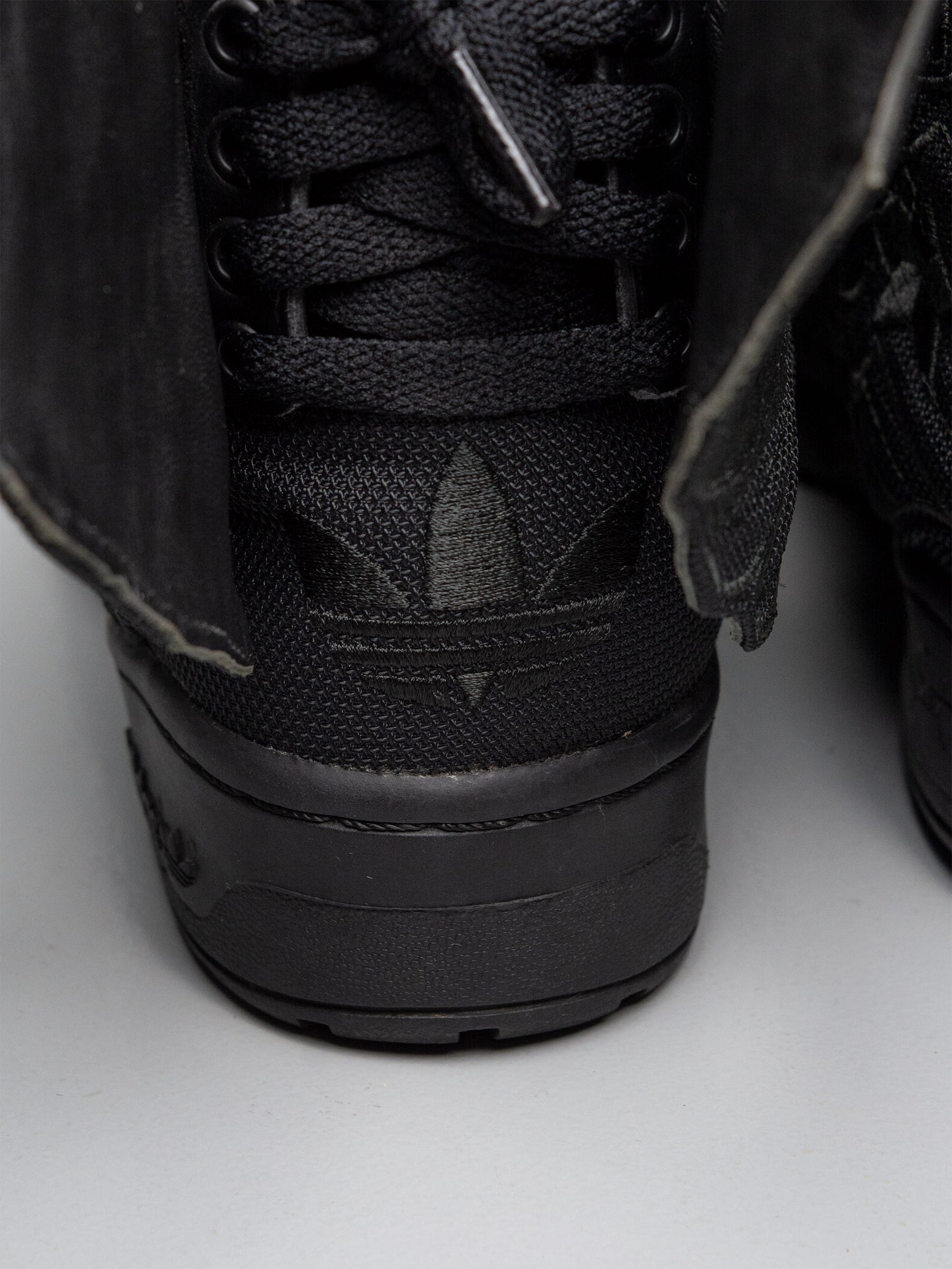 adidas Originals by Jeremy Scott X A$AP Rocky 2013 JS Wings 2.0 Black Flag - size 39 1/3