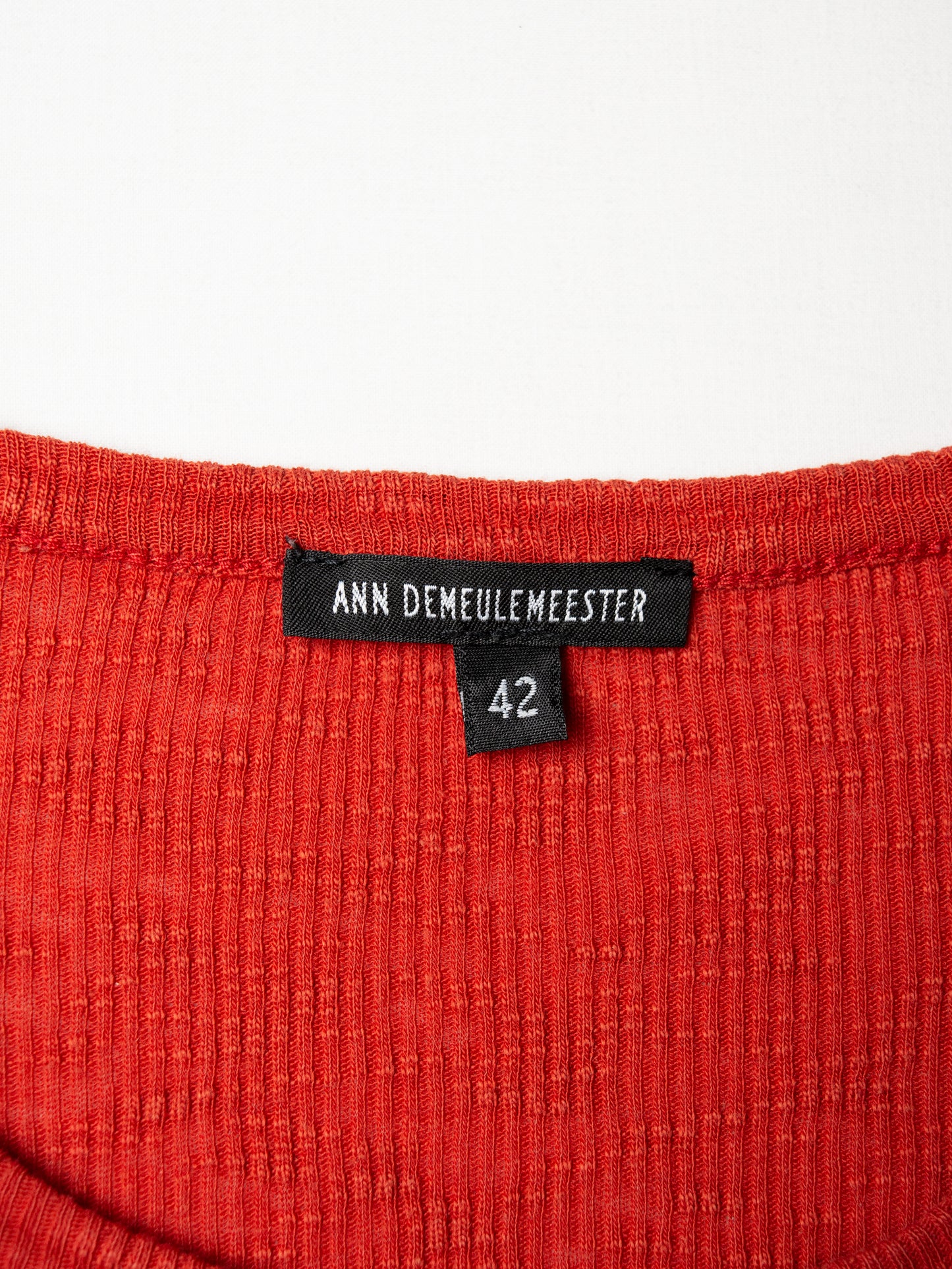 Ann Demeulemeester - long-sleeve t-shirt with ruched sleeves - size 42