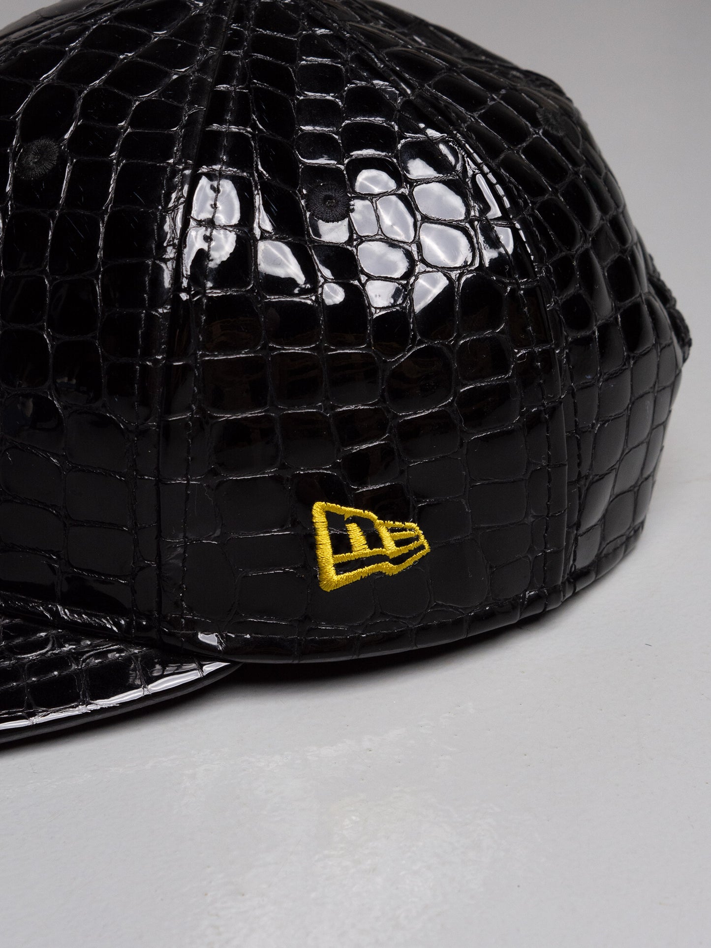 New Era X Jeremy Scott - S/S 2013 - Crocodile embossed leather 9Fifty snapback - size S/M