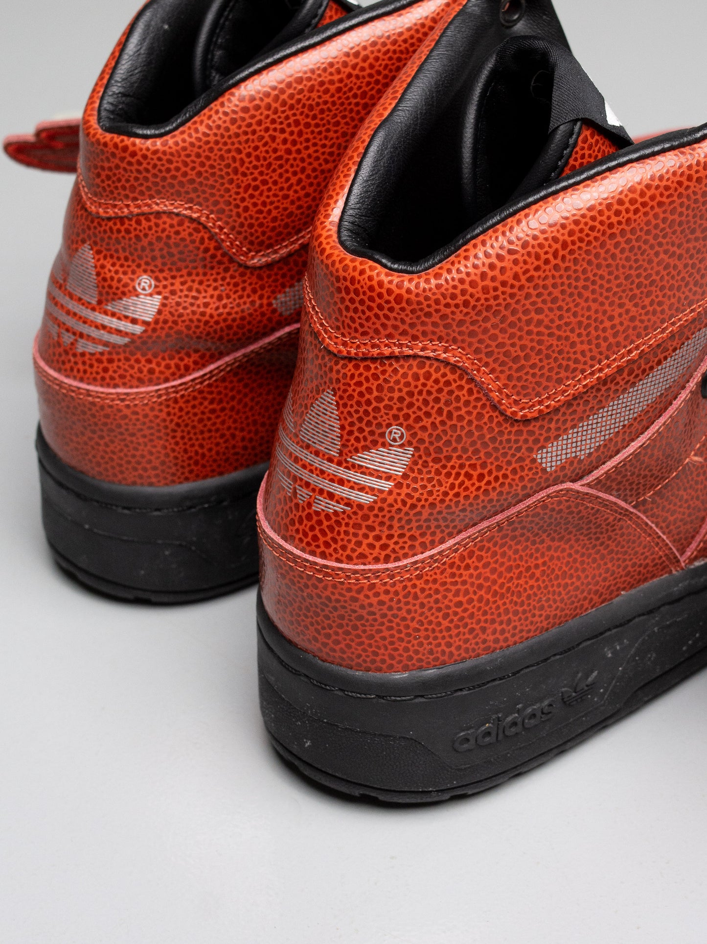 (sample) adidas Originals by Jeremy Scott A/W 2015 JS Wings Basketball - size 42 2/3