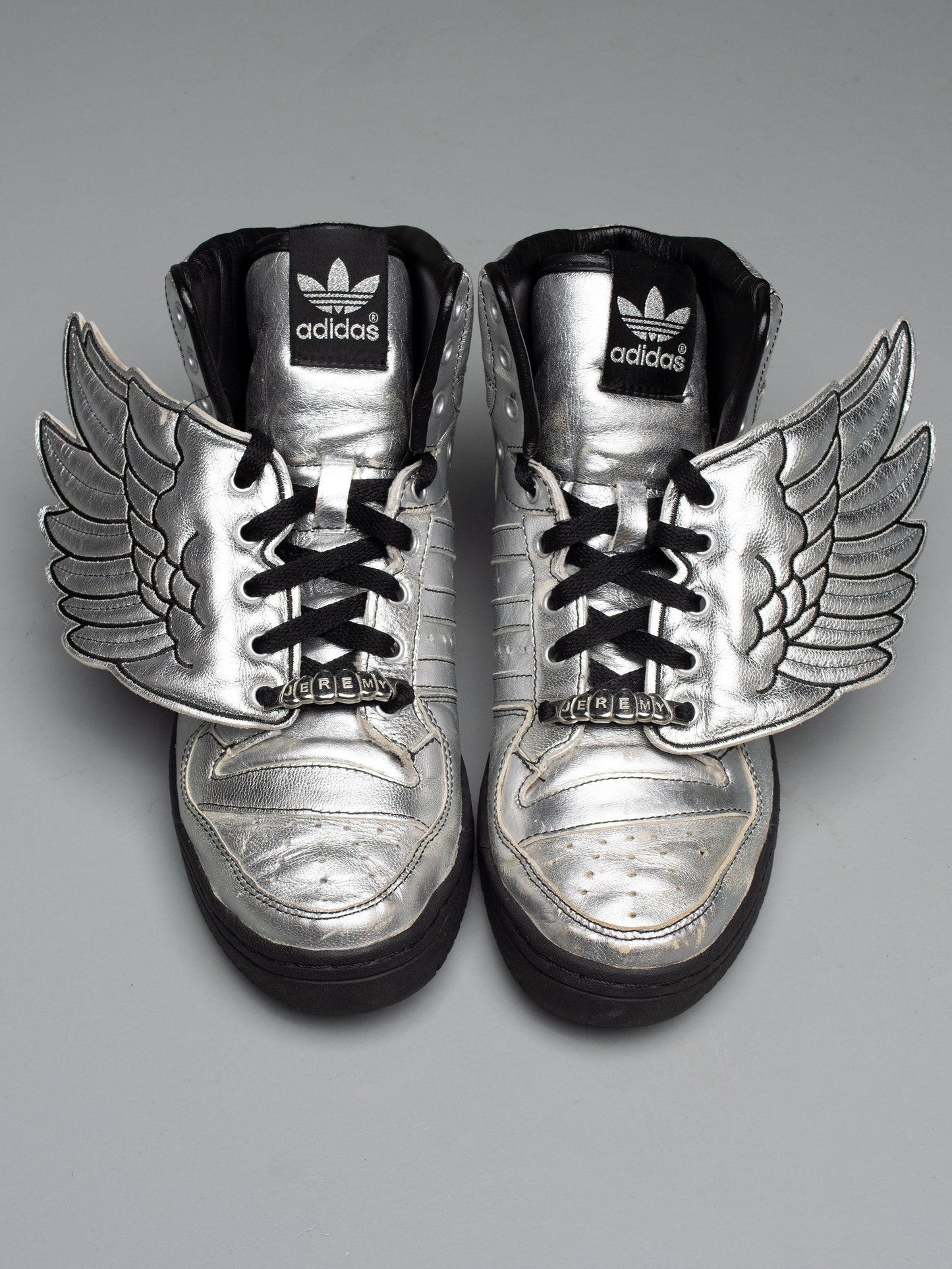 adidas Originals by Jeremy Scott A/W 2009 JS Wings (Metallic Silver/Black) - size 42