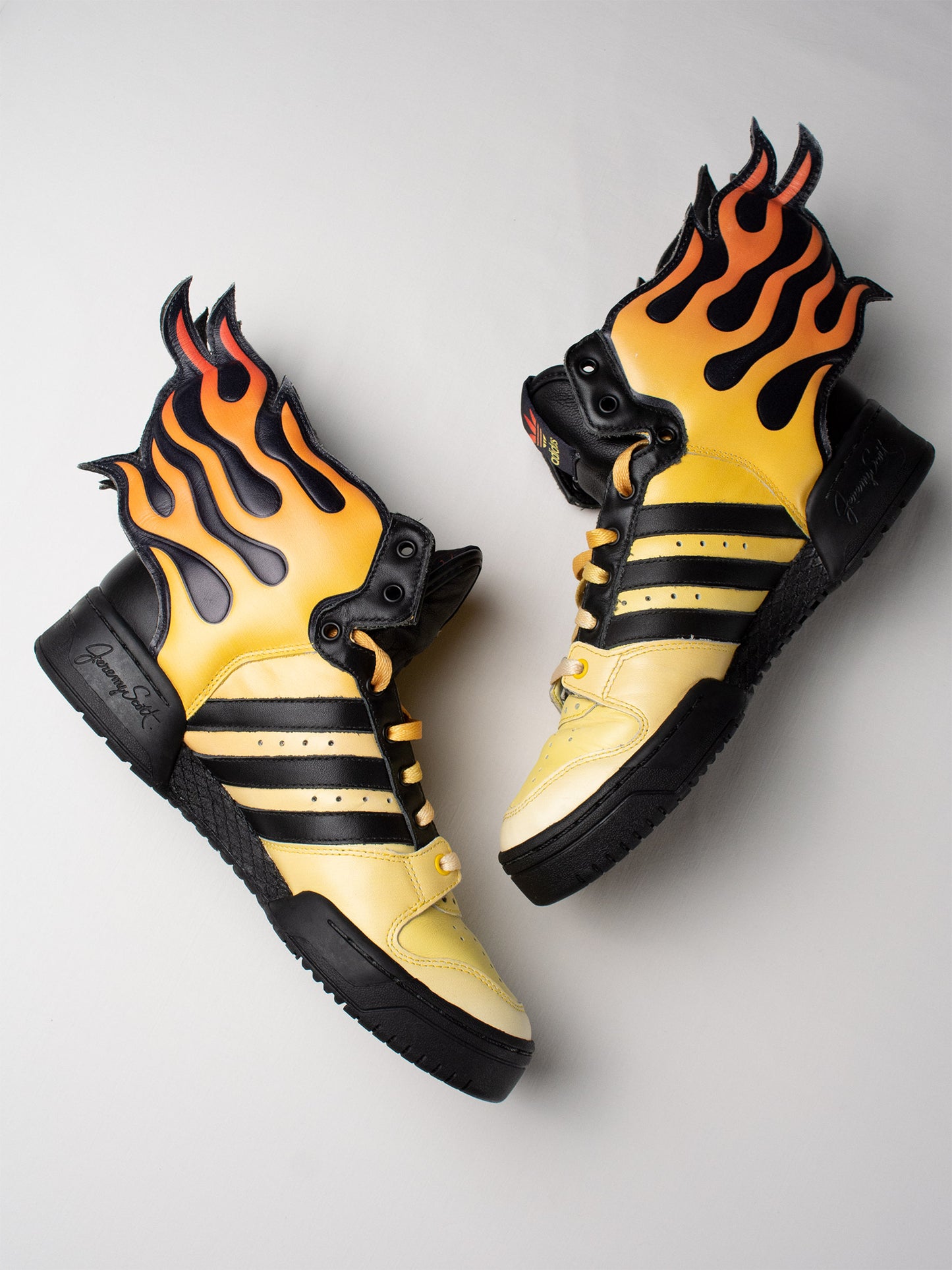 adidas Originals by Jeremy Scott - S/S 2011 - JS Flames - size 42 2/3
