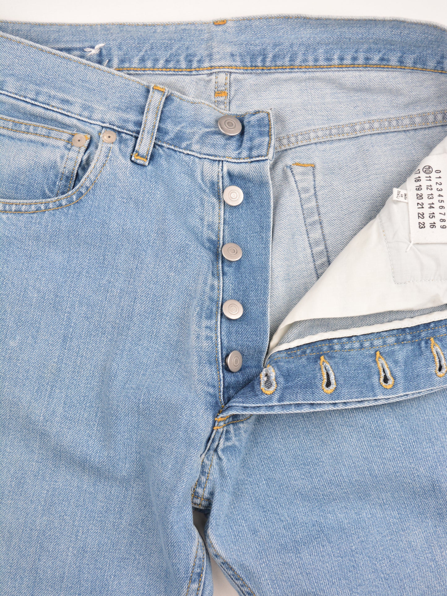 Maison Margiela - S/S 2020 - stone wash boyfriend jeans with trimmed edge - size 29