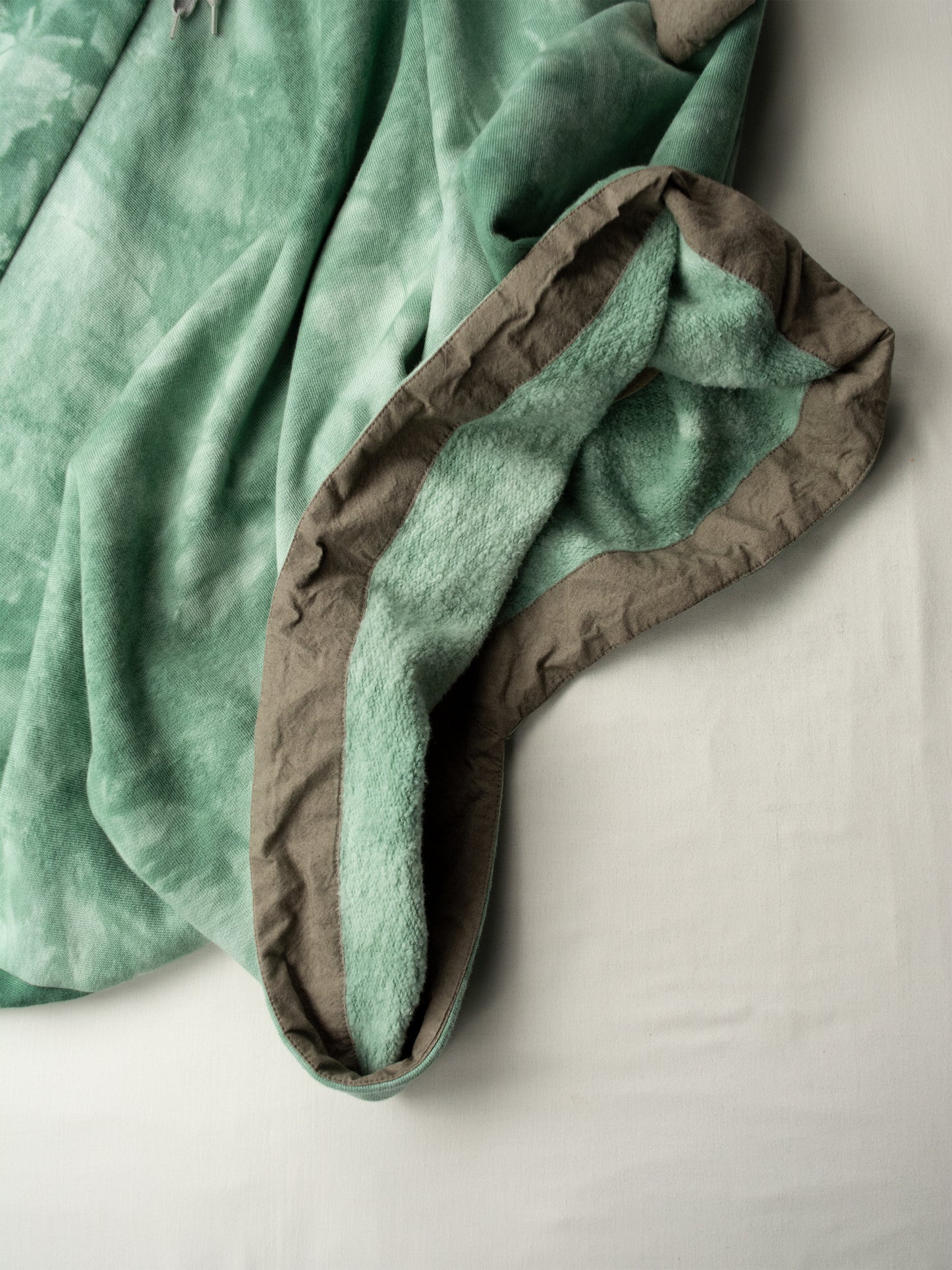 Bernhard Willhelm - S/S 2023 - oversized tie-dye shorts (green) - size M