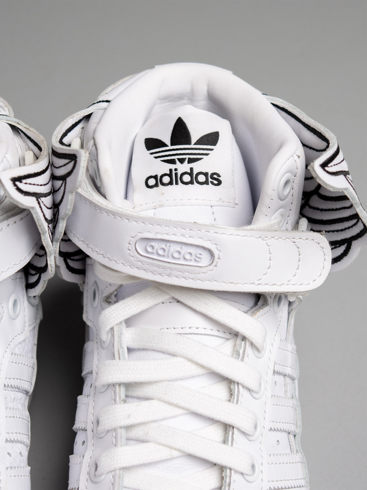 adidas Originals X Jeremy Scott 2022 JS Wings 4.0 (white) - size 38 2/3