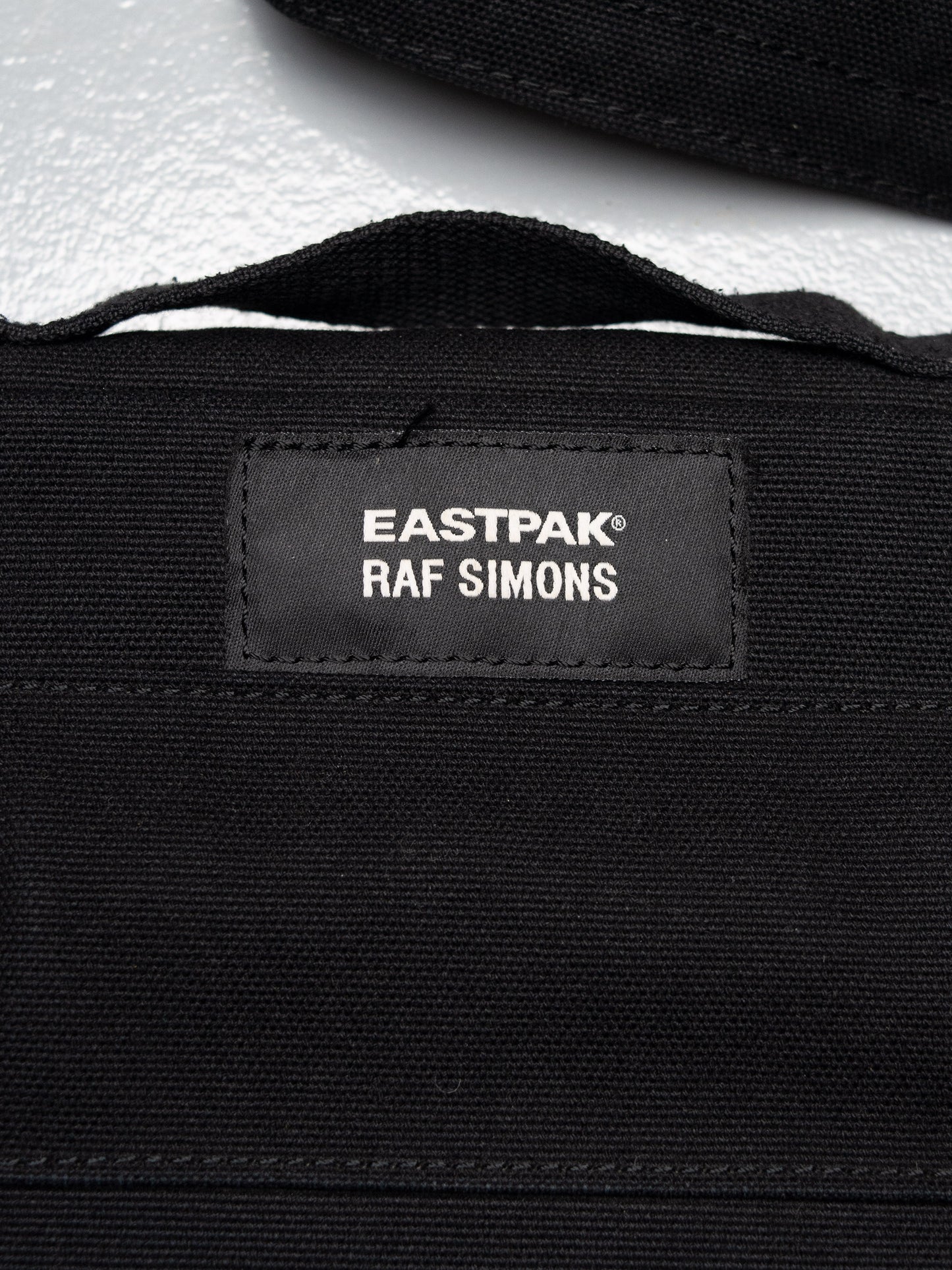 Eastpak X Raf Simons - A/W 2019 - Loop Waist Bag (black)