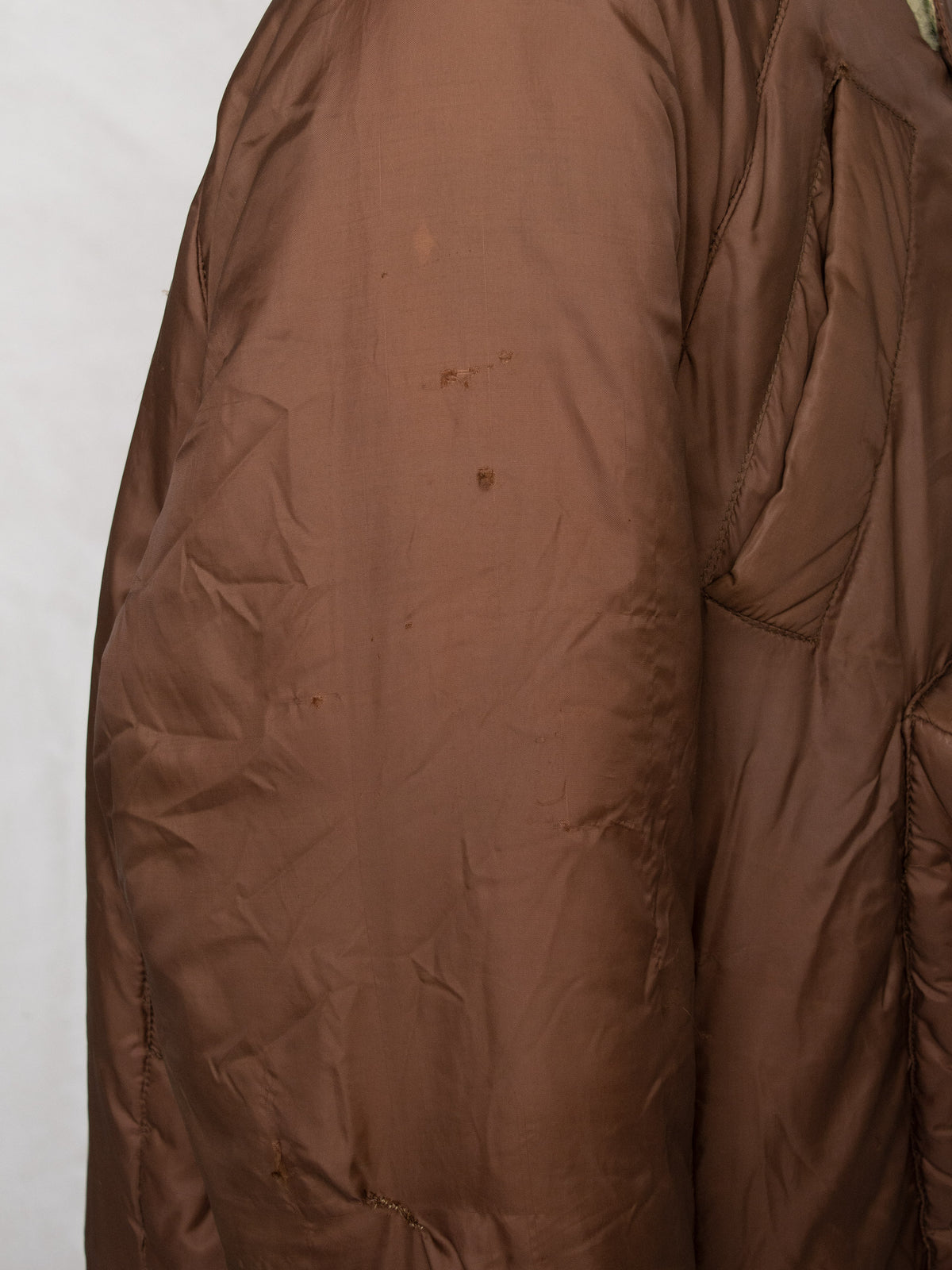 W.&L.T. - A/W 1996 - oversized puffer anorak (brown) - men's size S