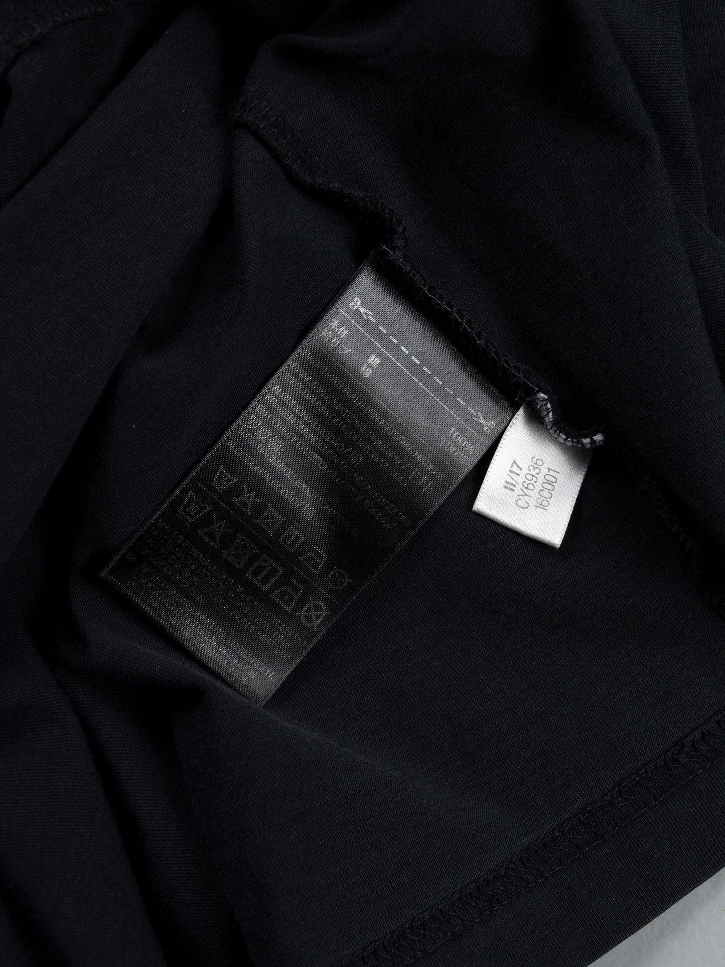 Y-3 S/S 2018 Classic Short Sleeve Tee - size M