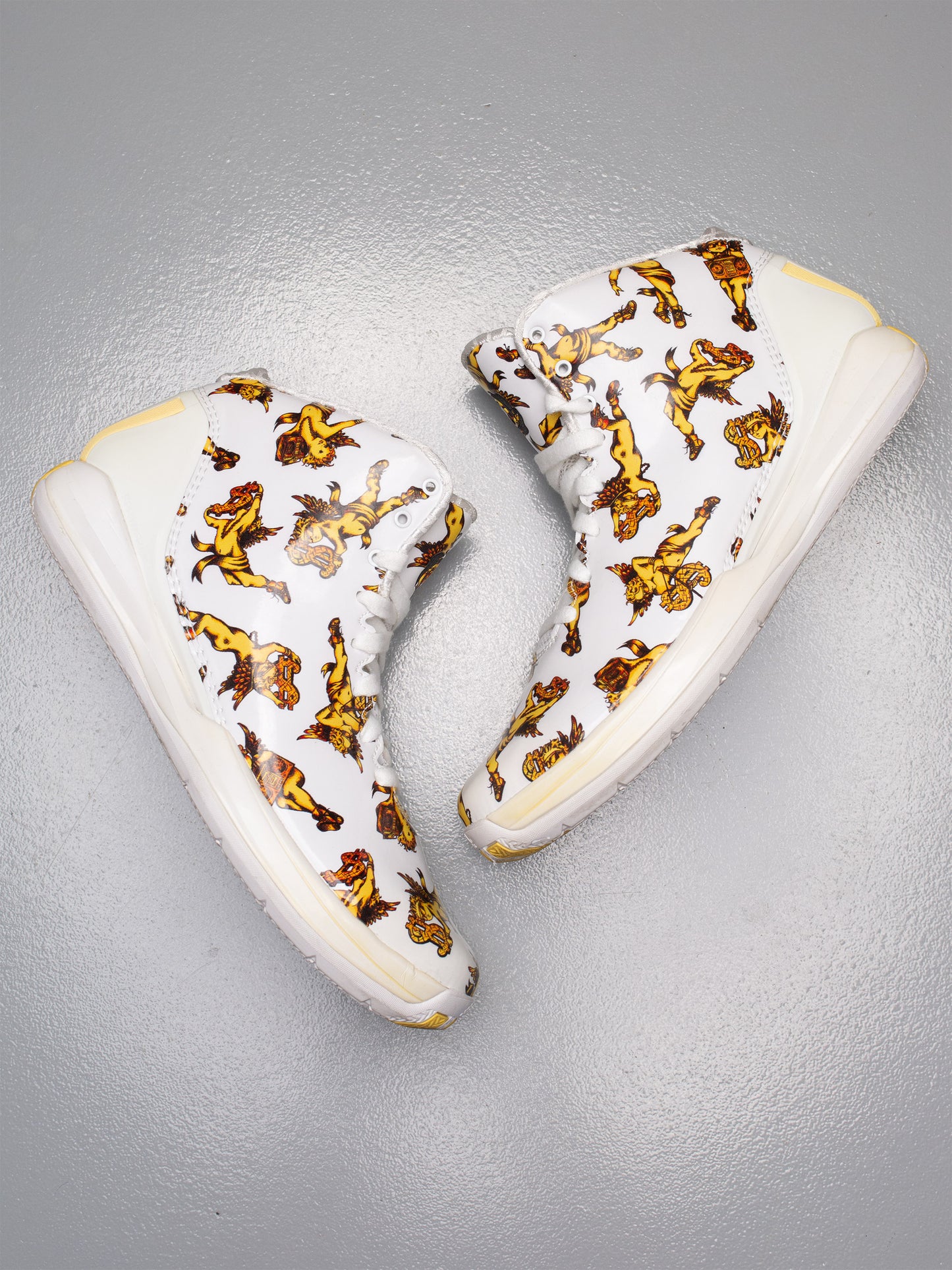 2013 adidas D Rose 3.5 "Angels" by Jeremy Scott - size 43 1/3