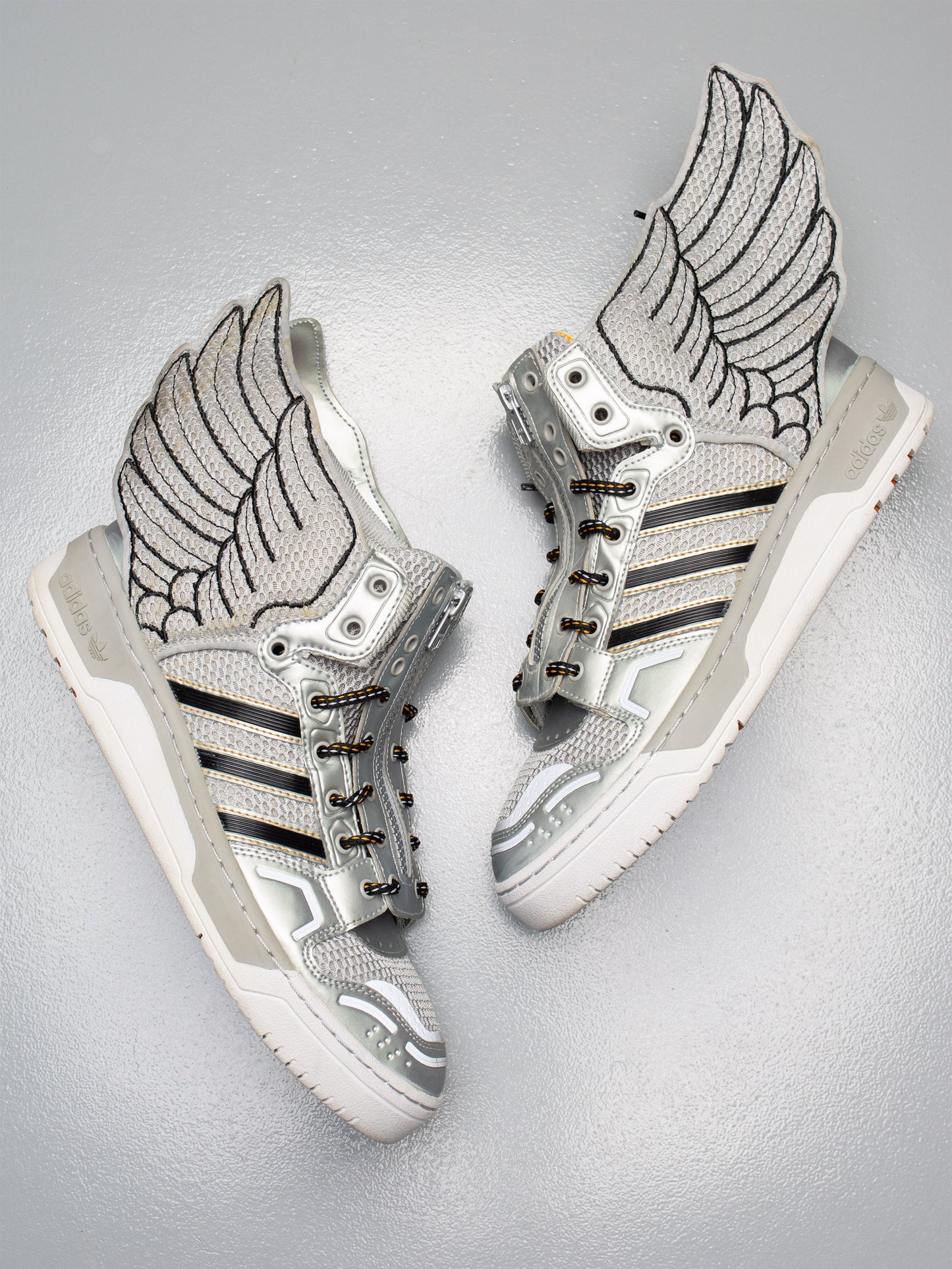 adidas Originals by Jeremy Scott A/W 2012 JS Wings "Mesh" (Metallic Silver) - size 42 2/3