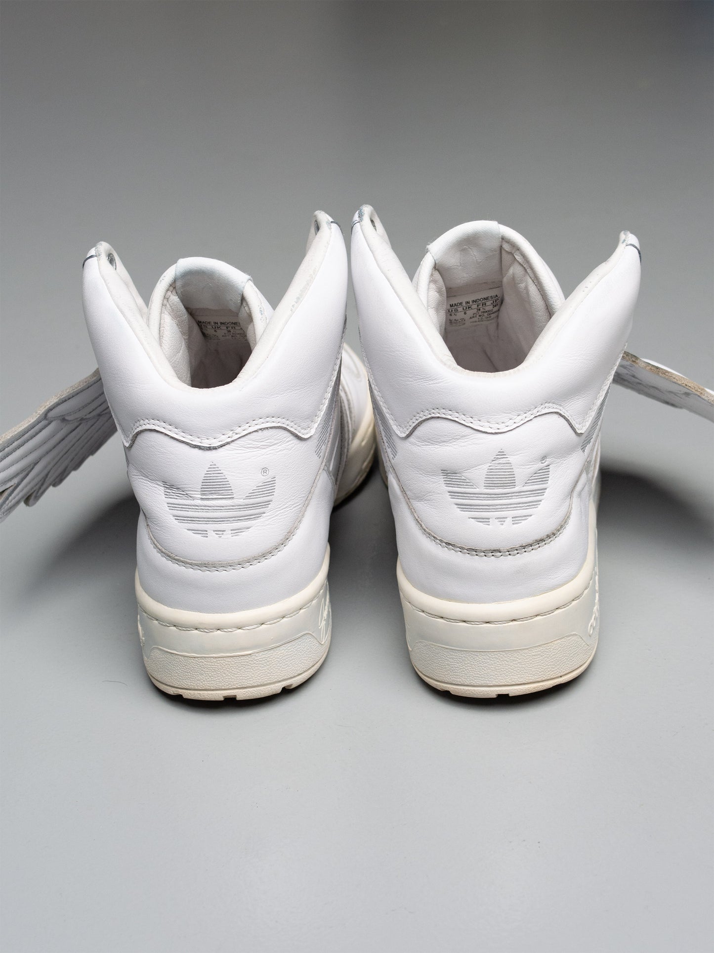 adidas Originals by Jeremy Scott S/S 2009 JS Wings (White/Silver) - size 39 1/3