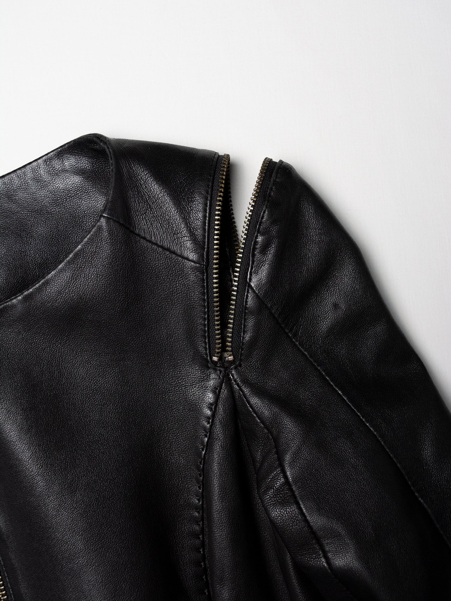 Very Special Pieces of Vespucci - leather jacket with shoulder zips - women's size 38
