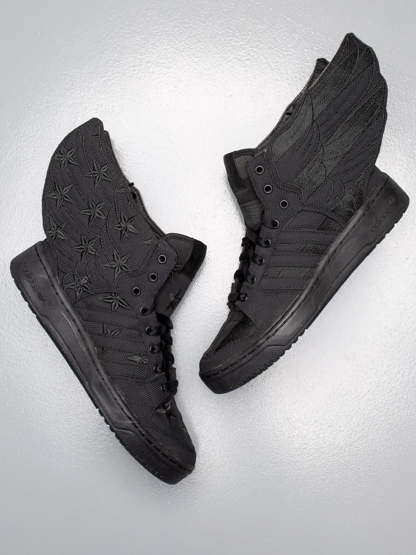 adidas Originals by Jeremy Scott X A$AP Rocky 2013 JS Wings 2.0 Black Flag - size 39 1/3