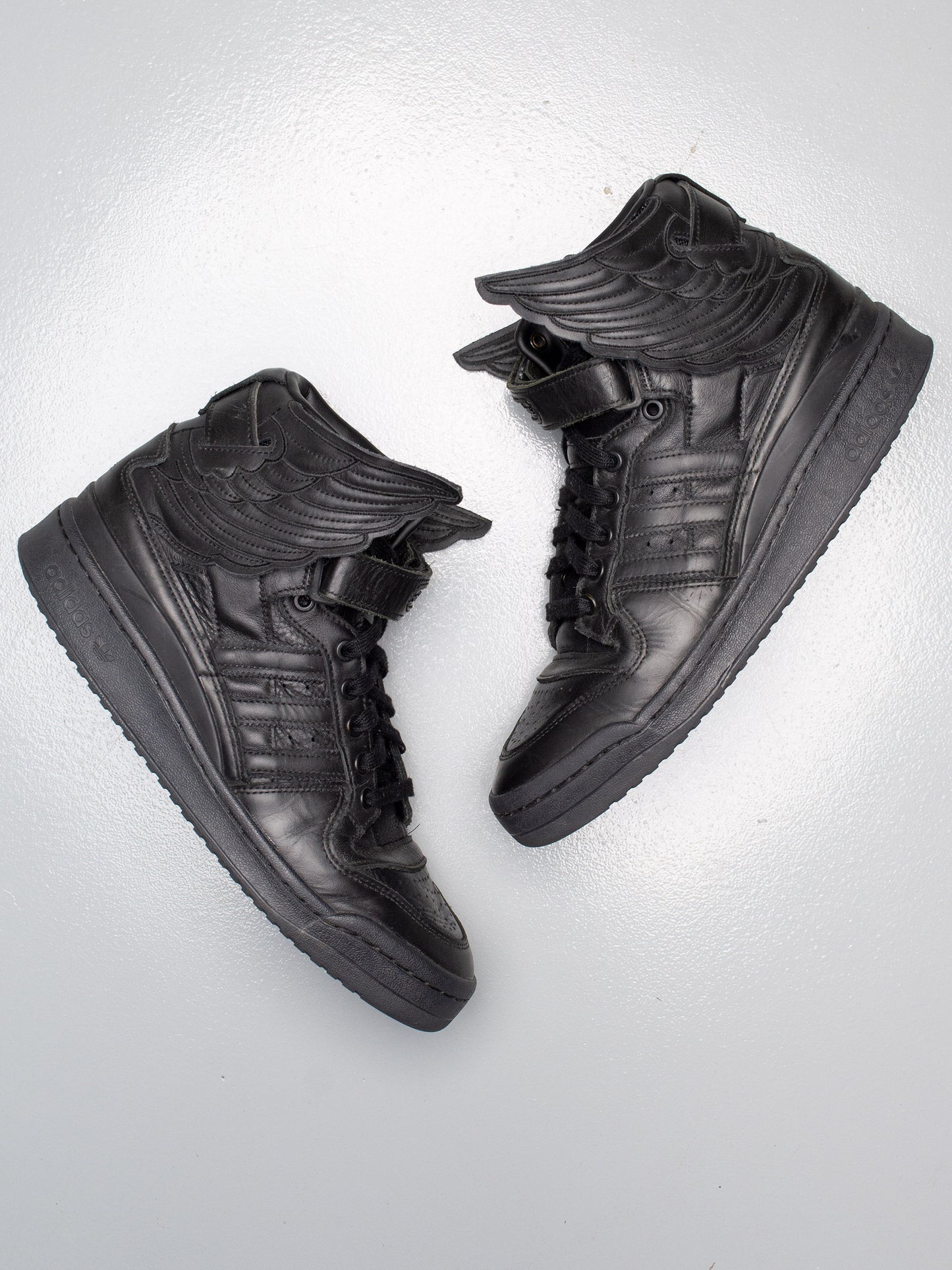 adidas Originals X Jeremy Scott 2022 JS Wings 4.0 (black) - size 44
