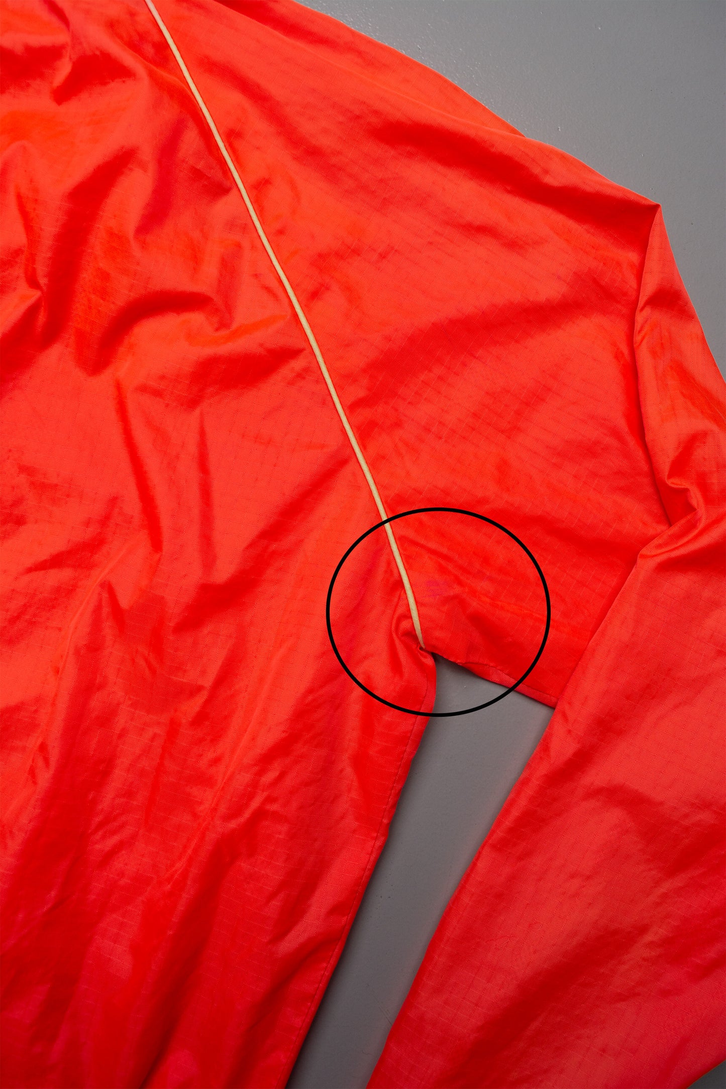 vintage Wild & Lethal Trash women's fluo windbreaker - size M