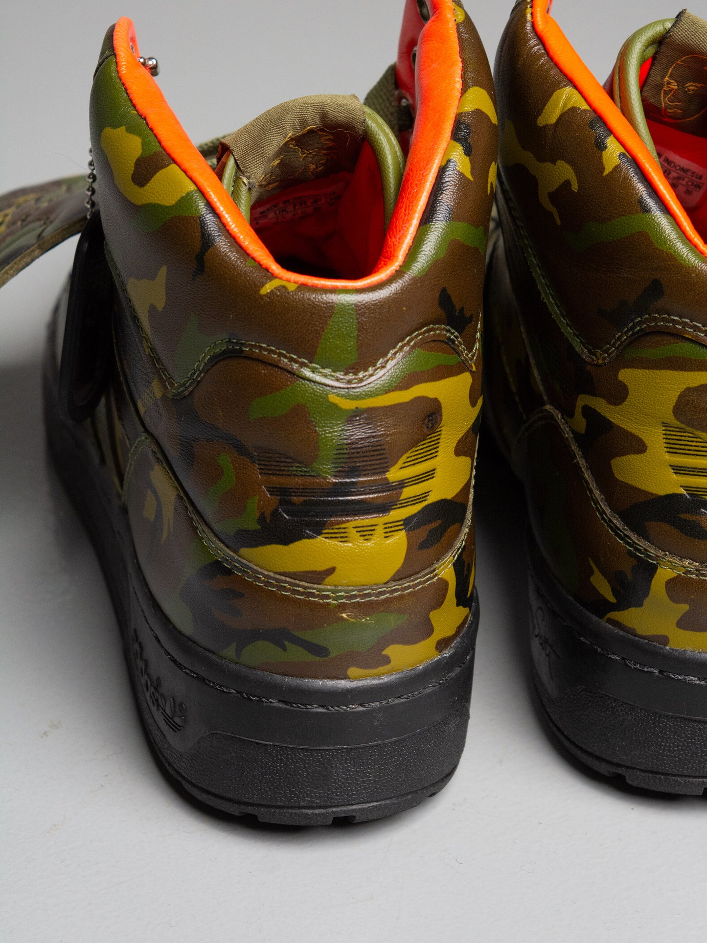 adidas Originals by Jeremy Scott A/W 2011 JS Wings Camo - size 41 1/3