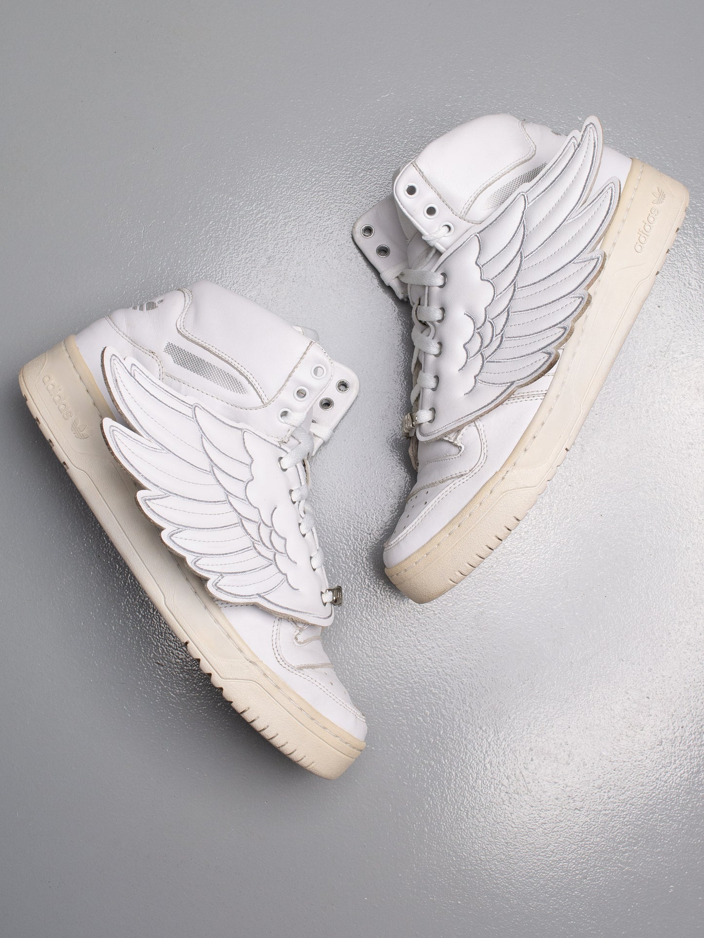 adidas Originals by Jeremy Scott S/S 2009 JS Wings (white/silver) - size 44 2/3