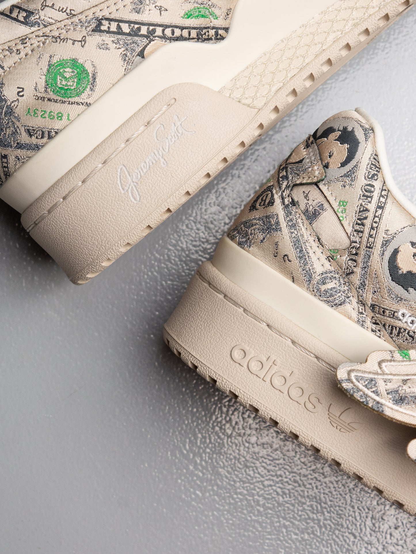 adidas Originals by Jeremy Scott 2021 JS Forum Money Lo - size 45 1/3