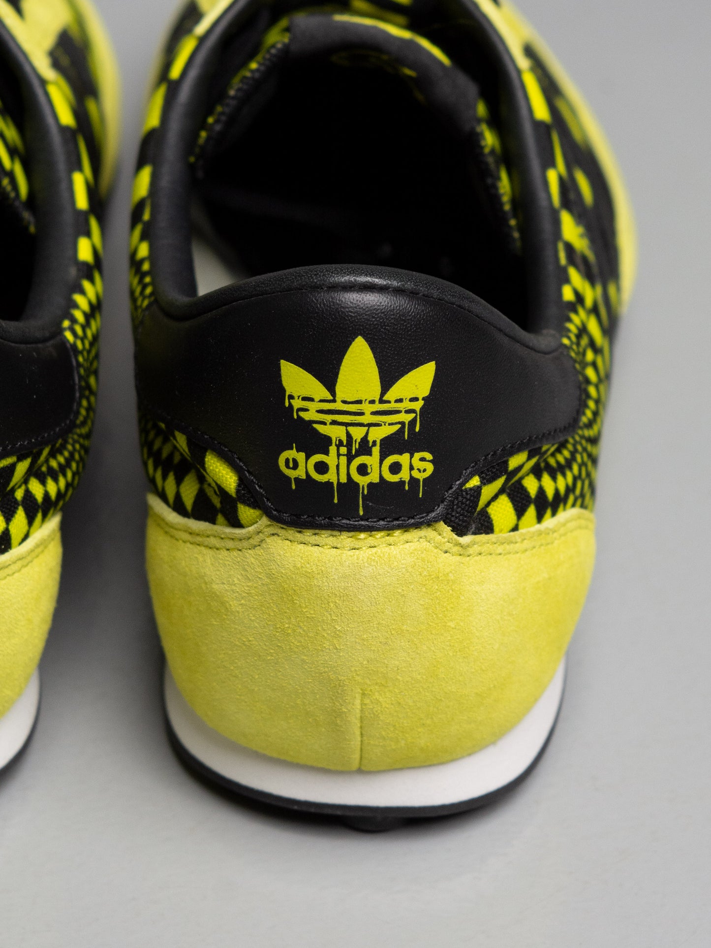 (sample) adidas Originals by Jeremy Scott A/W 2013 JS Arrow Opart - size 42 2/3