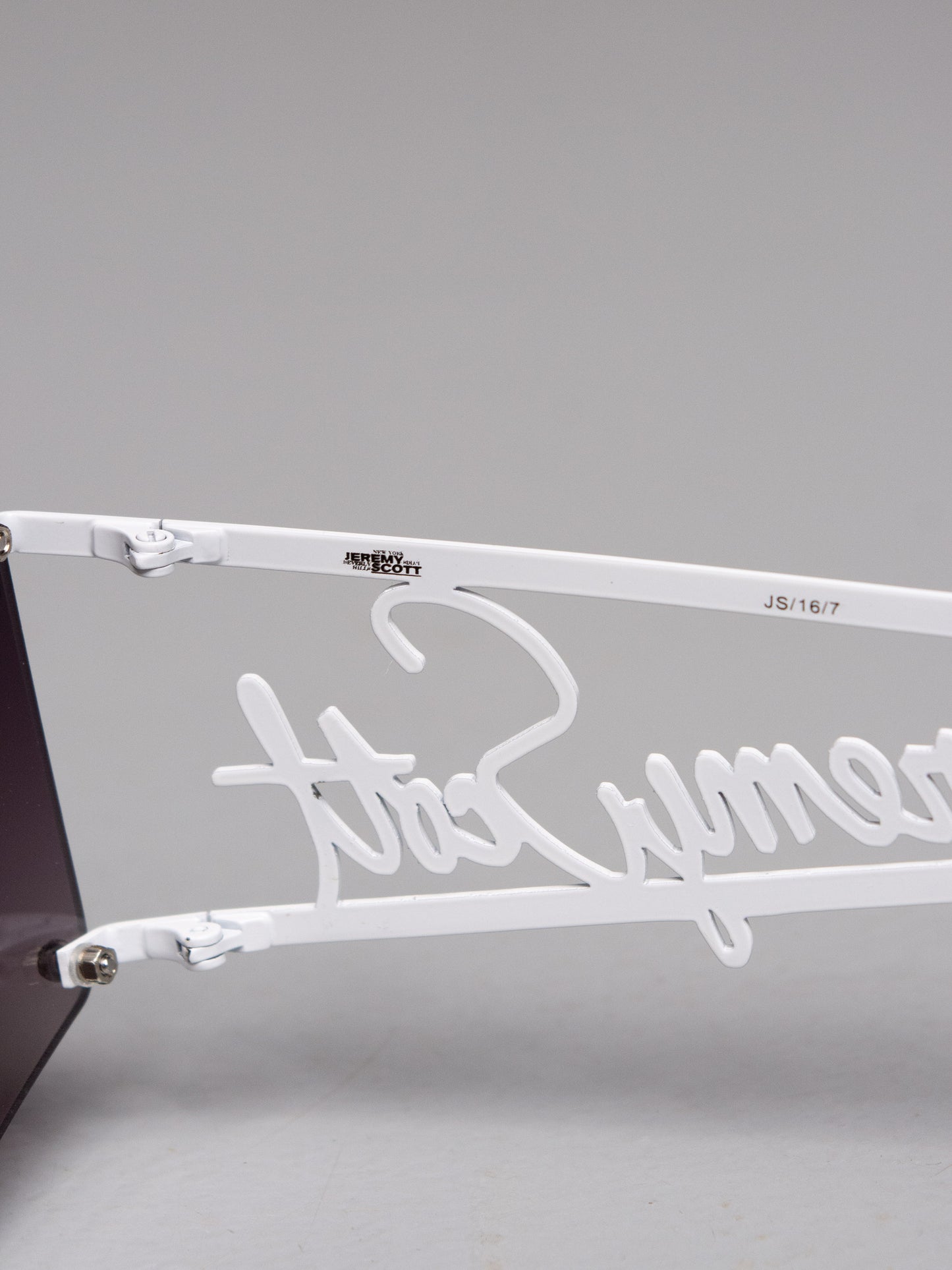 Linda Farrow X Jeremy Scott - 2000's - signature sunglasses (white/grey)