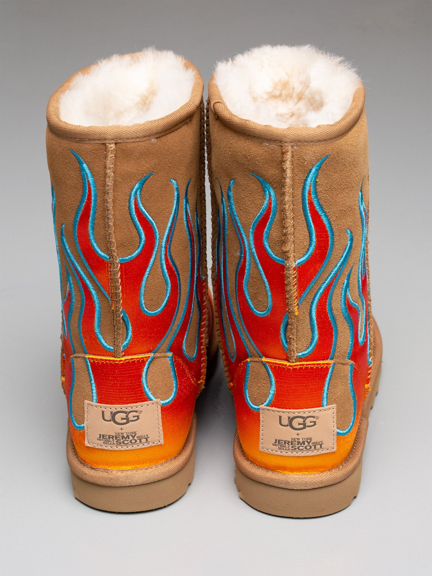 UGG X Jeremy Scott 2025 Classic Short Flames Boot - size 39.5