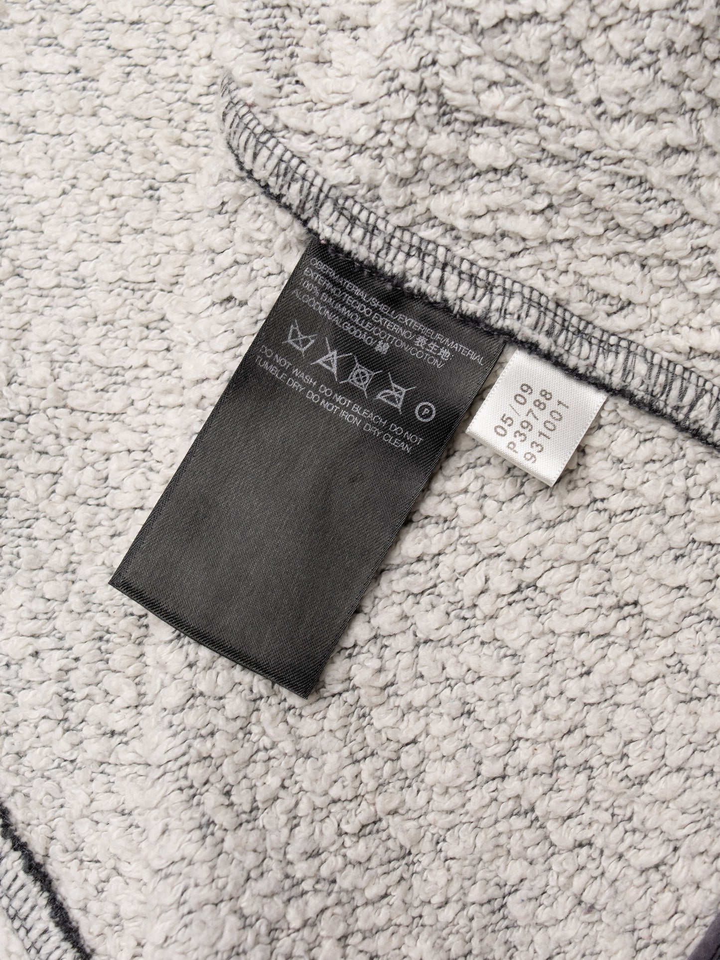 Y-3 A/W 2009 women's cropped fleece duffle jacket - size XS