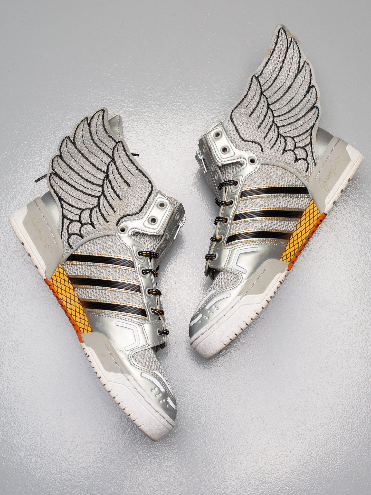 adidas Originals by Jeremy Scott A/W 2012 JS Wings "Mesh" (Metallic Silver) - size 42 2/3