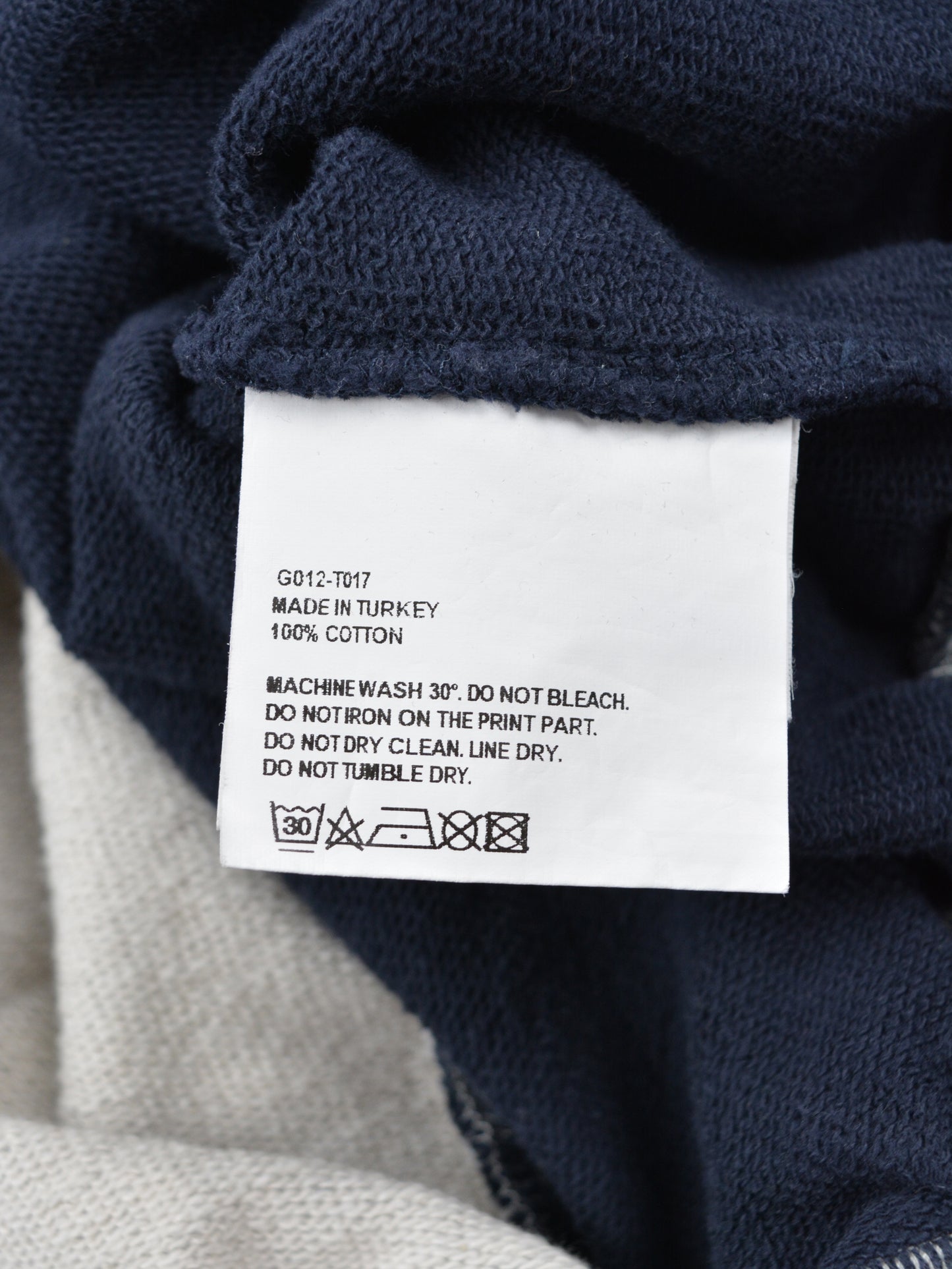 Gosha Rubchinskiy - S/S 2018 - split crewneck (grey/navy) - size S