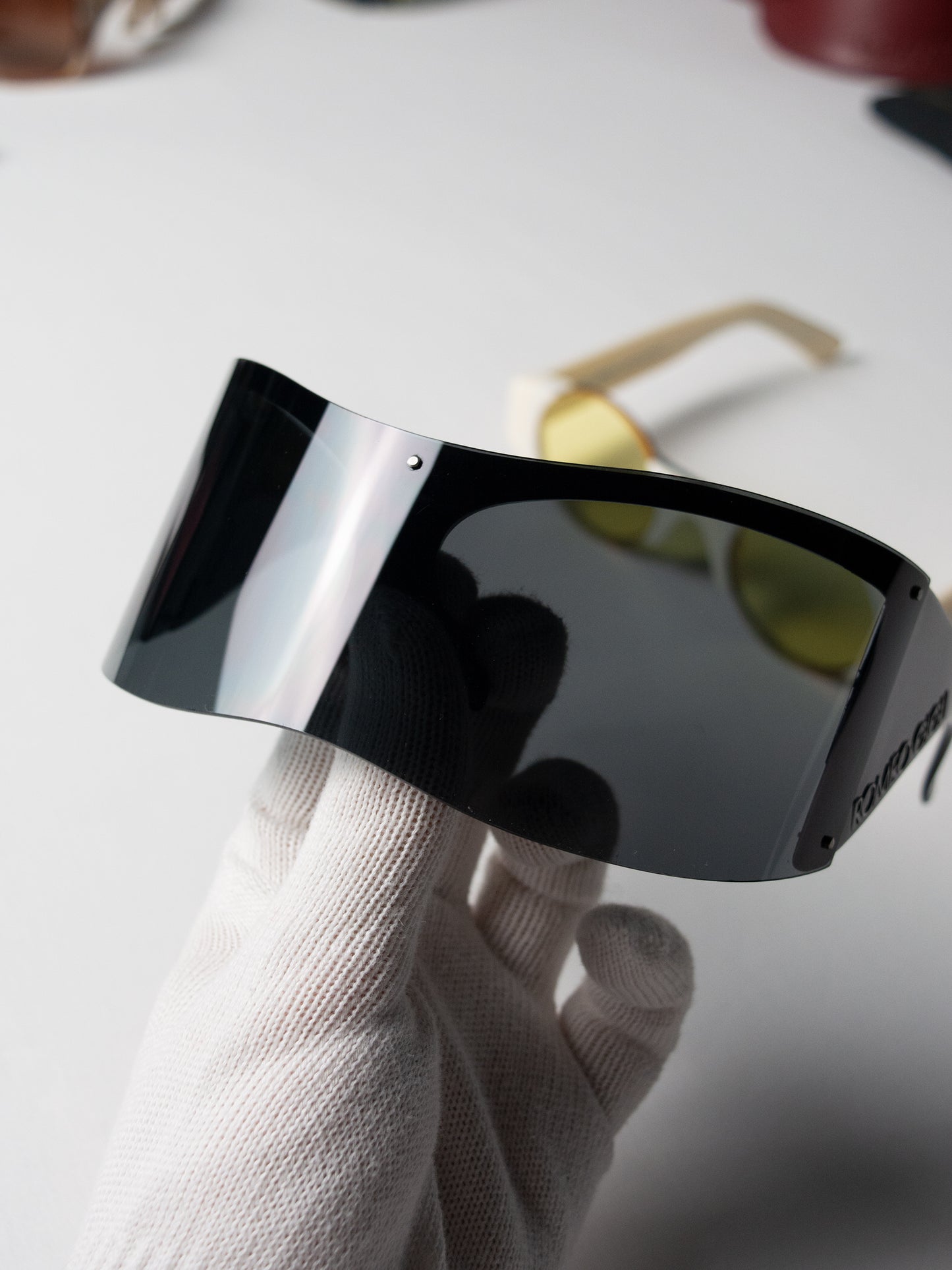 Romeo Gigli - 2006 - RG66501 shield sunglasses (black)