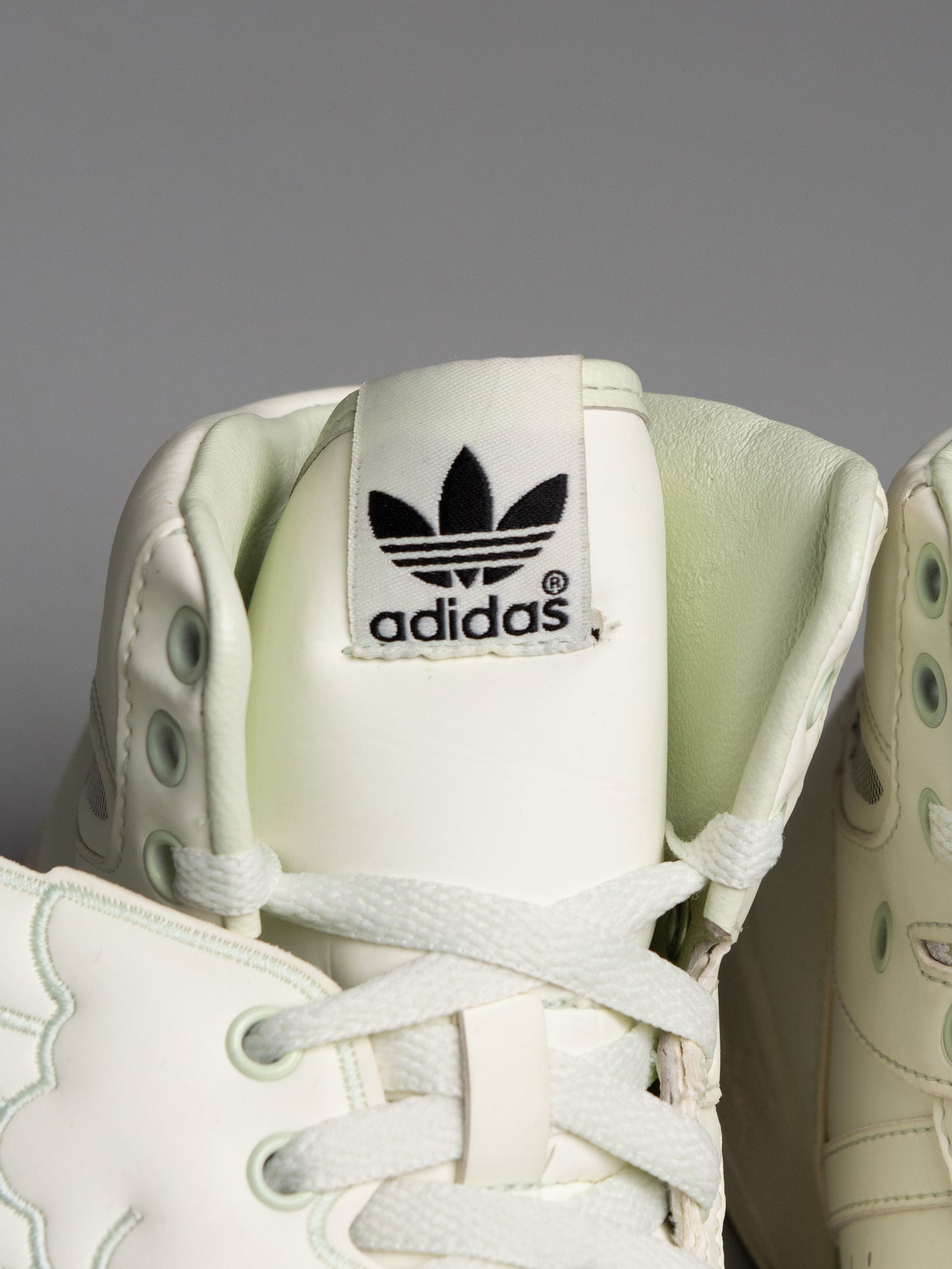 adidas Originals by Jeremy Scott S/S 2011 JS Wings Glow In The Dark - size 38