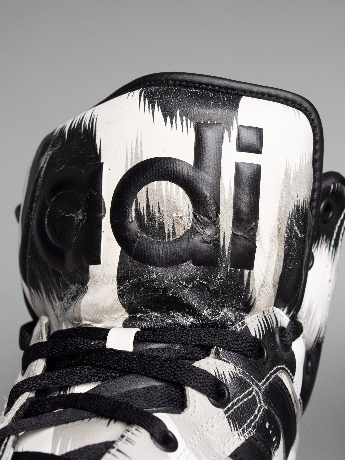 adidas Originals by Jeremy Scott A/W 2015 JS Instinct Hi G Leo - size 47 1/3