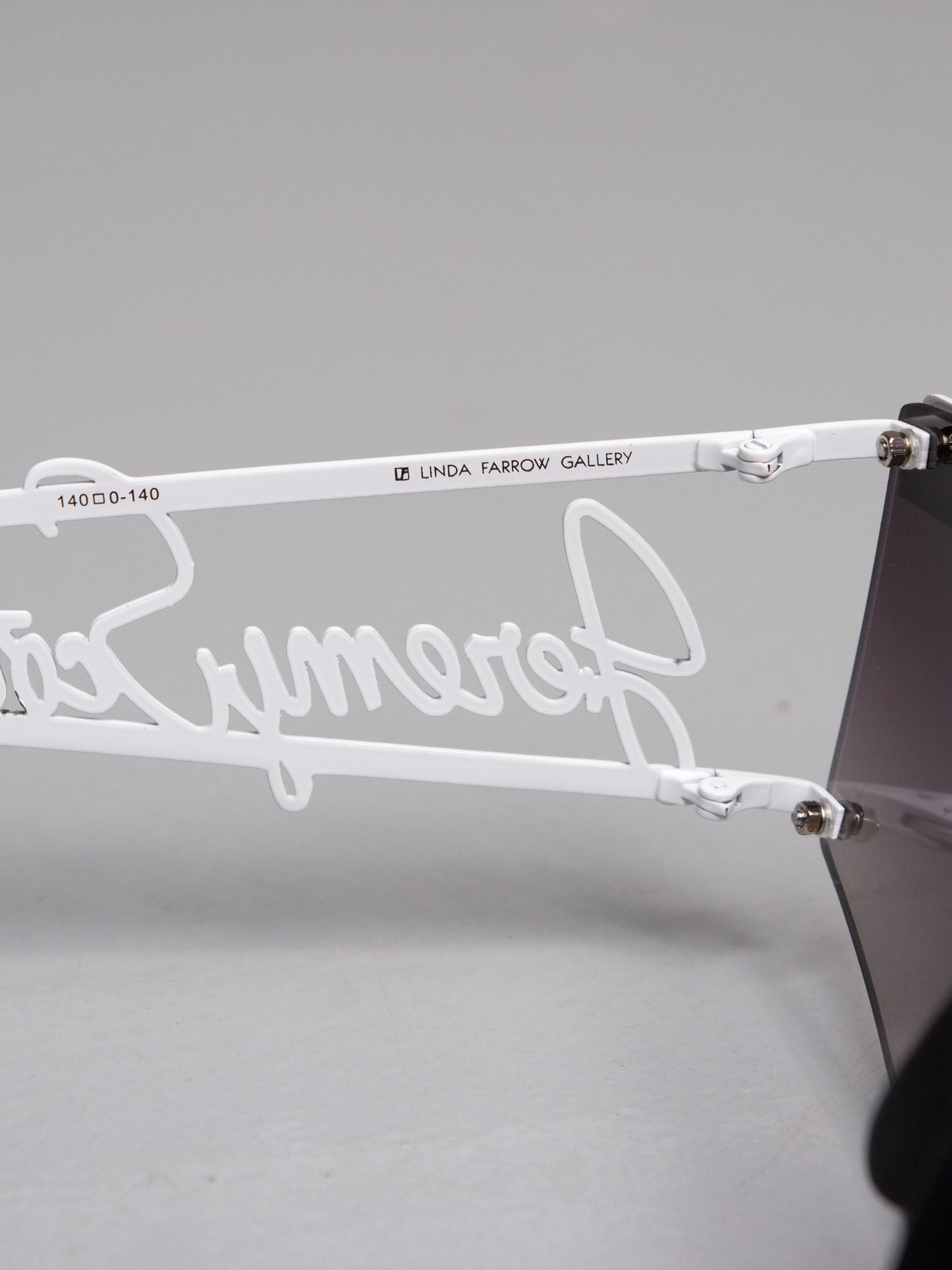 Linda Farrow X Jeremy Scott - 2000's - signature sunglasses (white/grey)