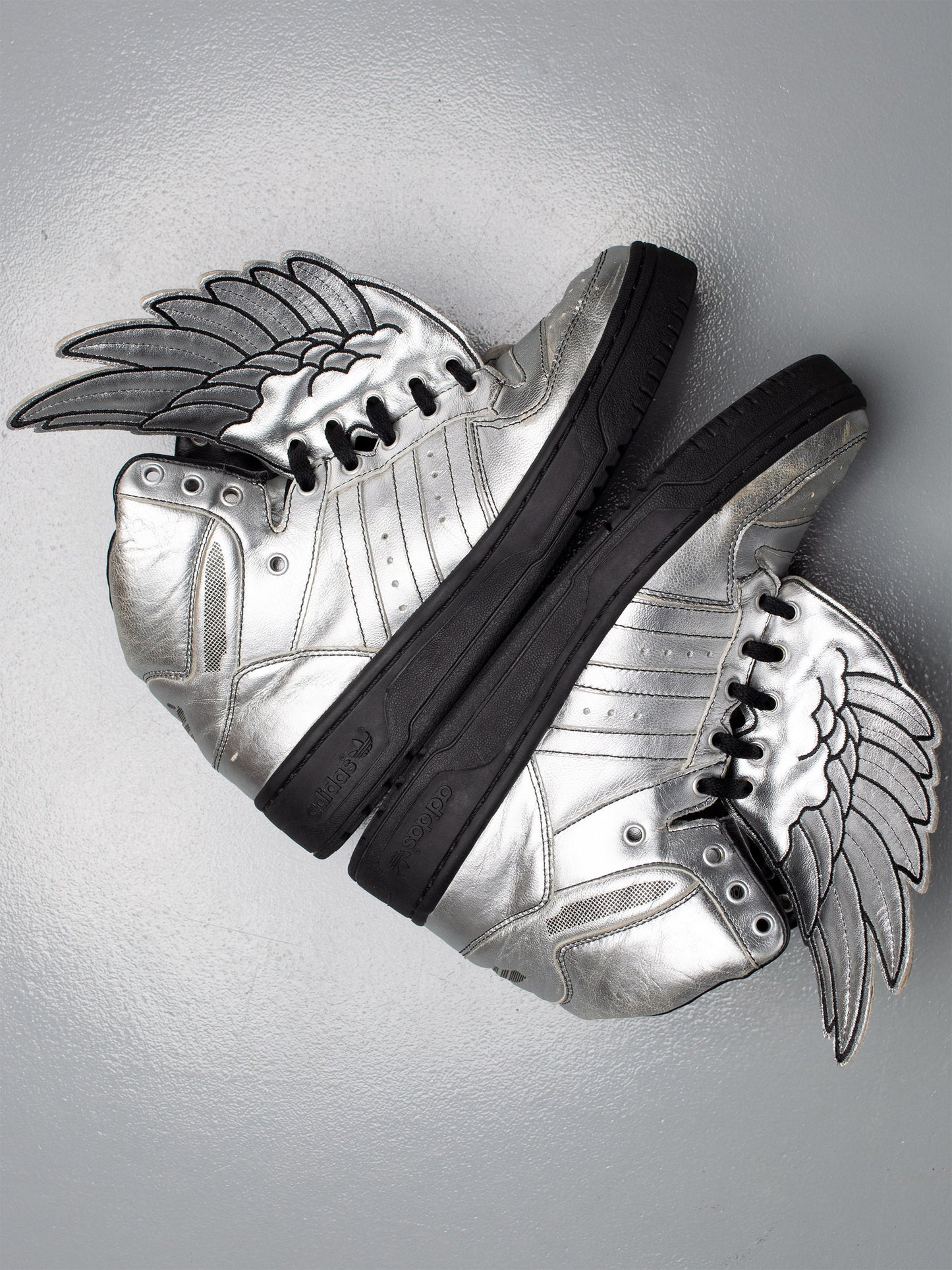 adidas Originals by Jeremy Scott A/W 2009 JS Wings (Metallic Silver/Black) - size 42