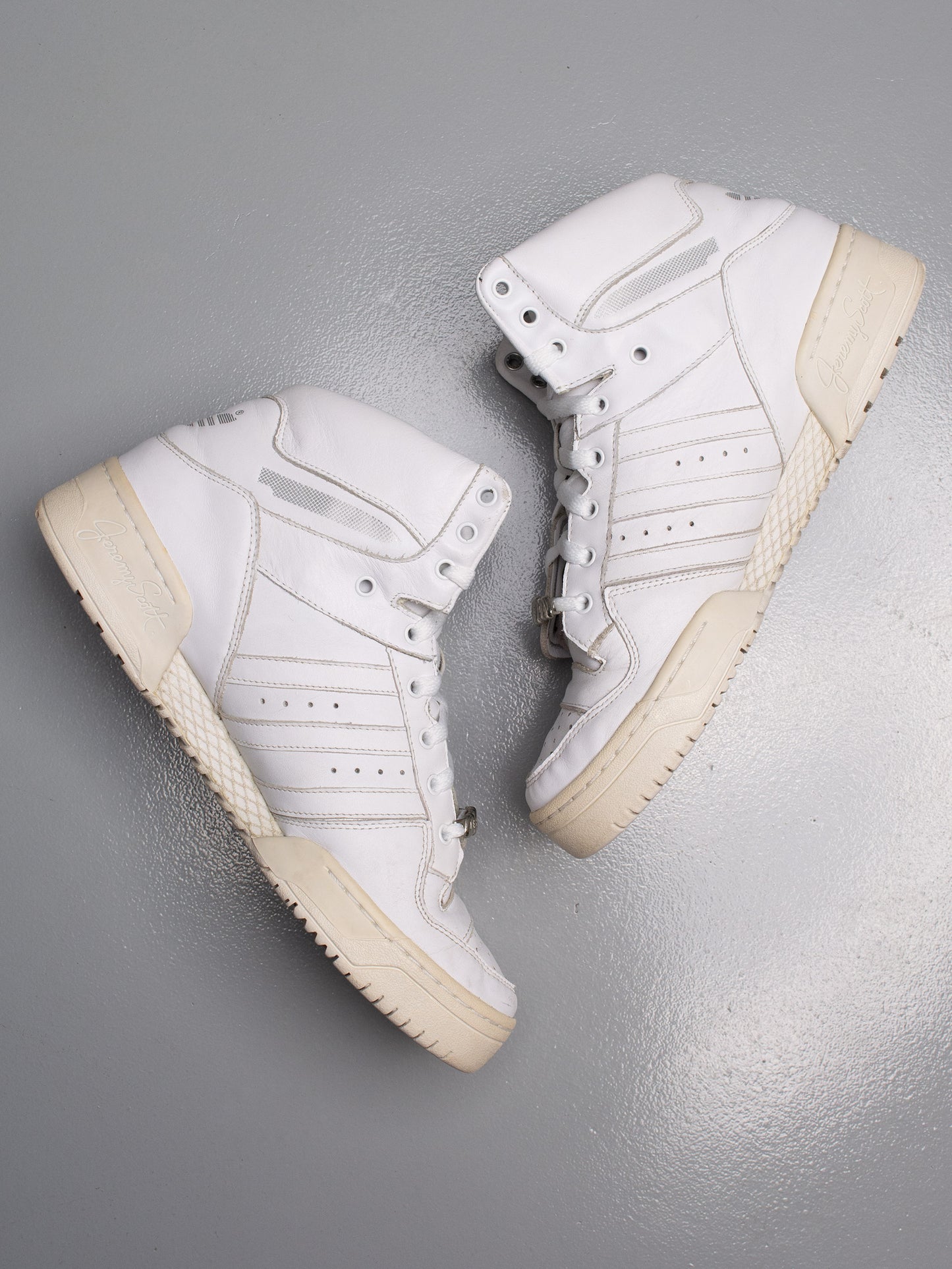 adidas Originals by Jeremy Scott S/S 2009 JS Wings (white/silver) - size 44 2/3