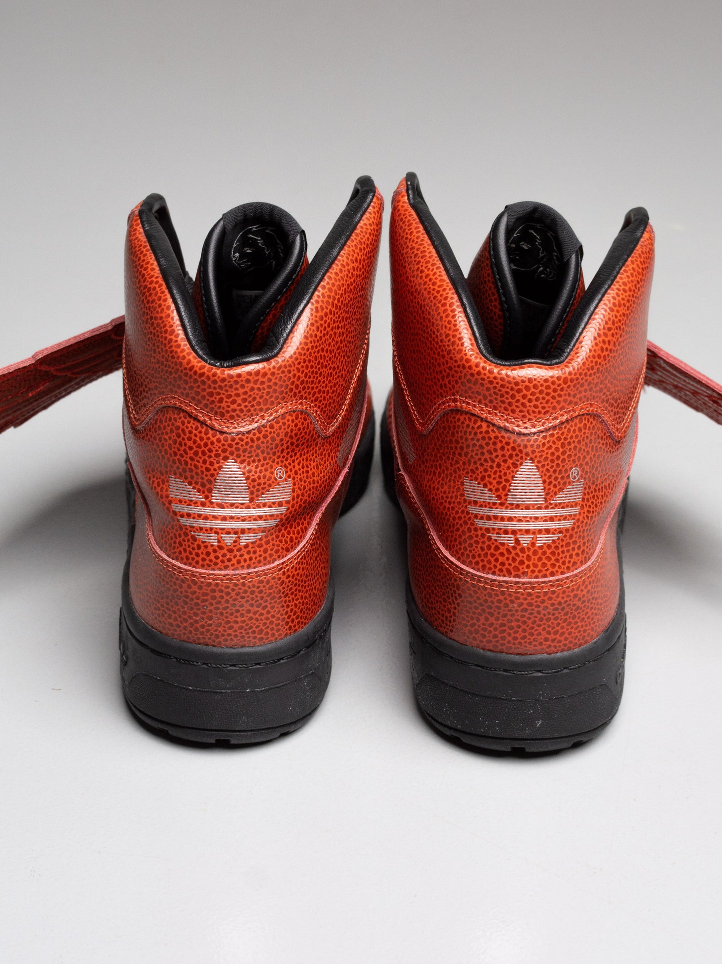 (sample) adidas Originals by Jeremy Scott A/W 2015 JS Wings Basketball - size 42 2/3