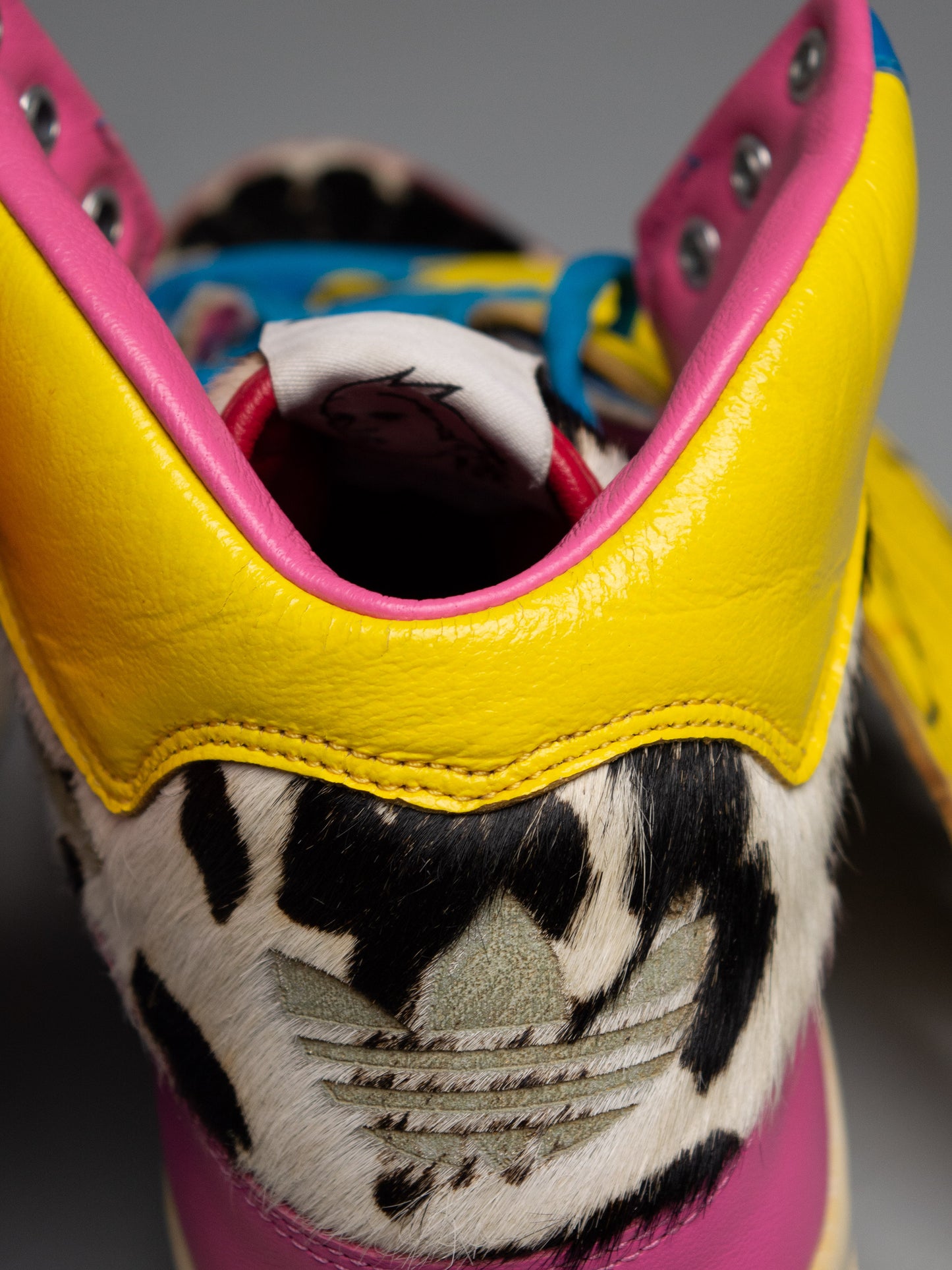 adidas Originals by Jeremy Scott X 2NE1 S/S 2012 JS Wings - size 44 2/3
