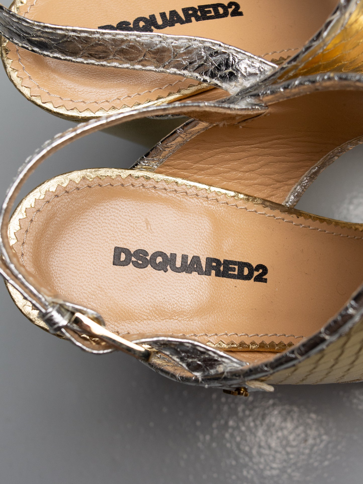Dsquared2 metallic leather wedge sandals - size 39.5