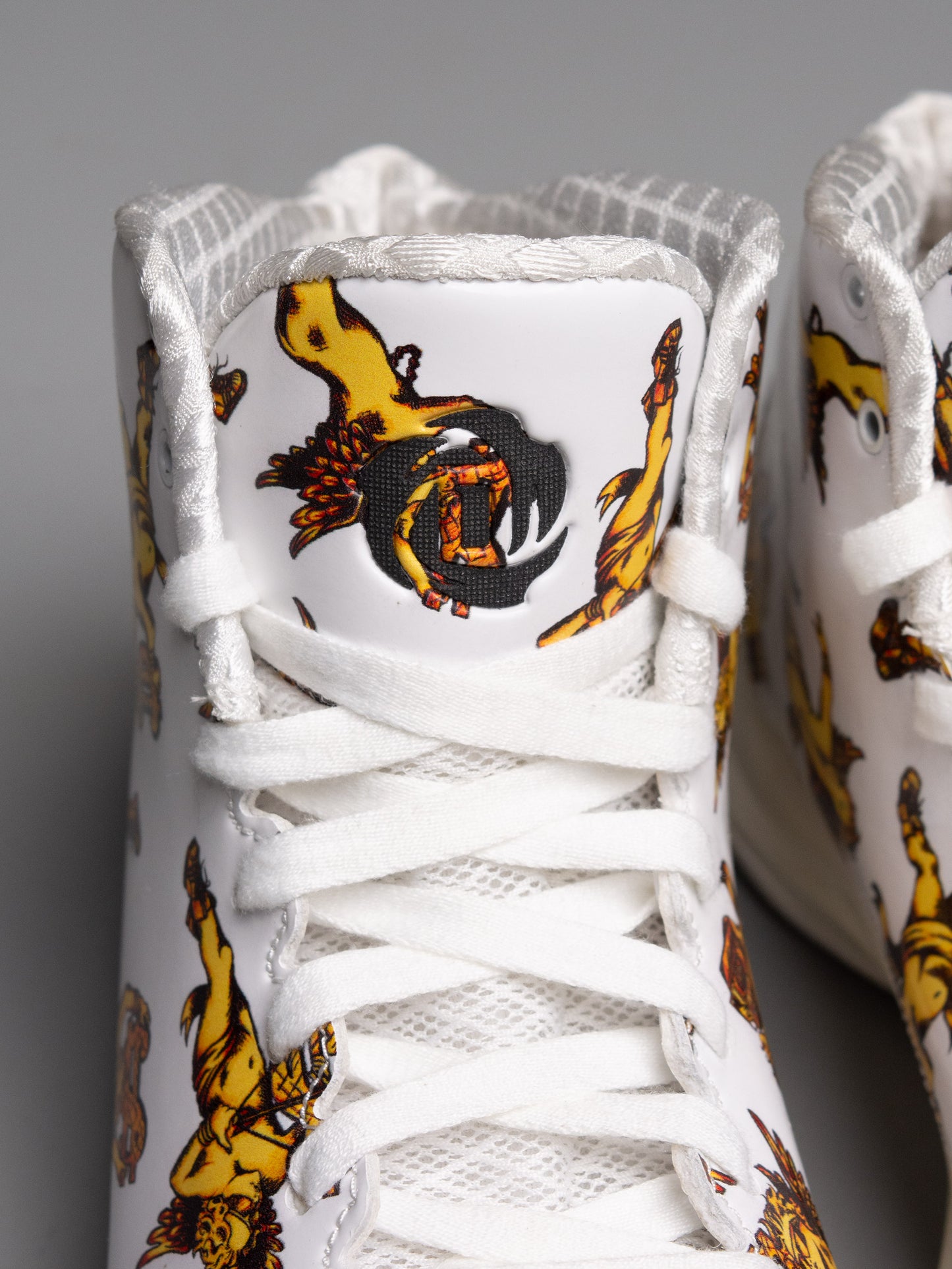 2013 adidas D Rose 3.5 "Angels" by Jeremy Scott - size 43 1/3