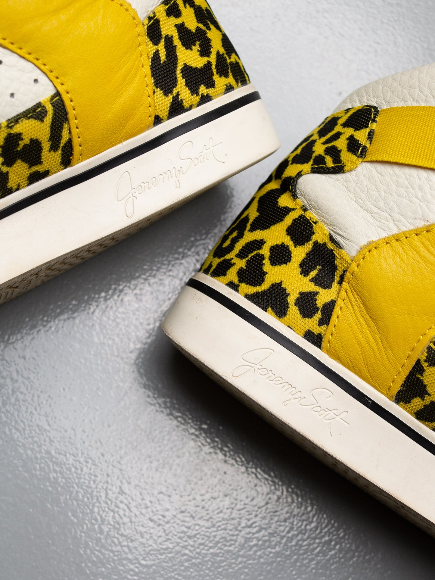 adidas Originals by Jeremy Scott S/S 2015 JS Bones Fur - size 40