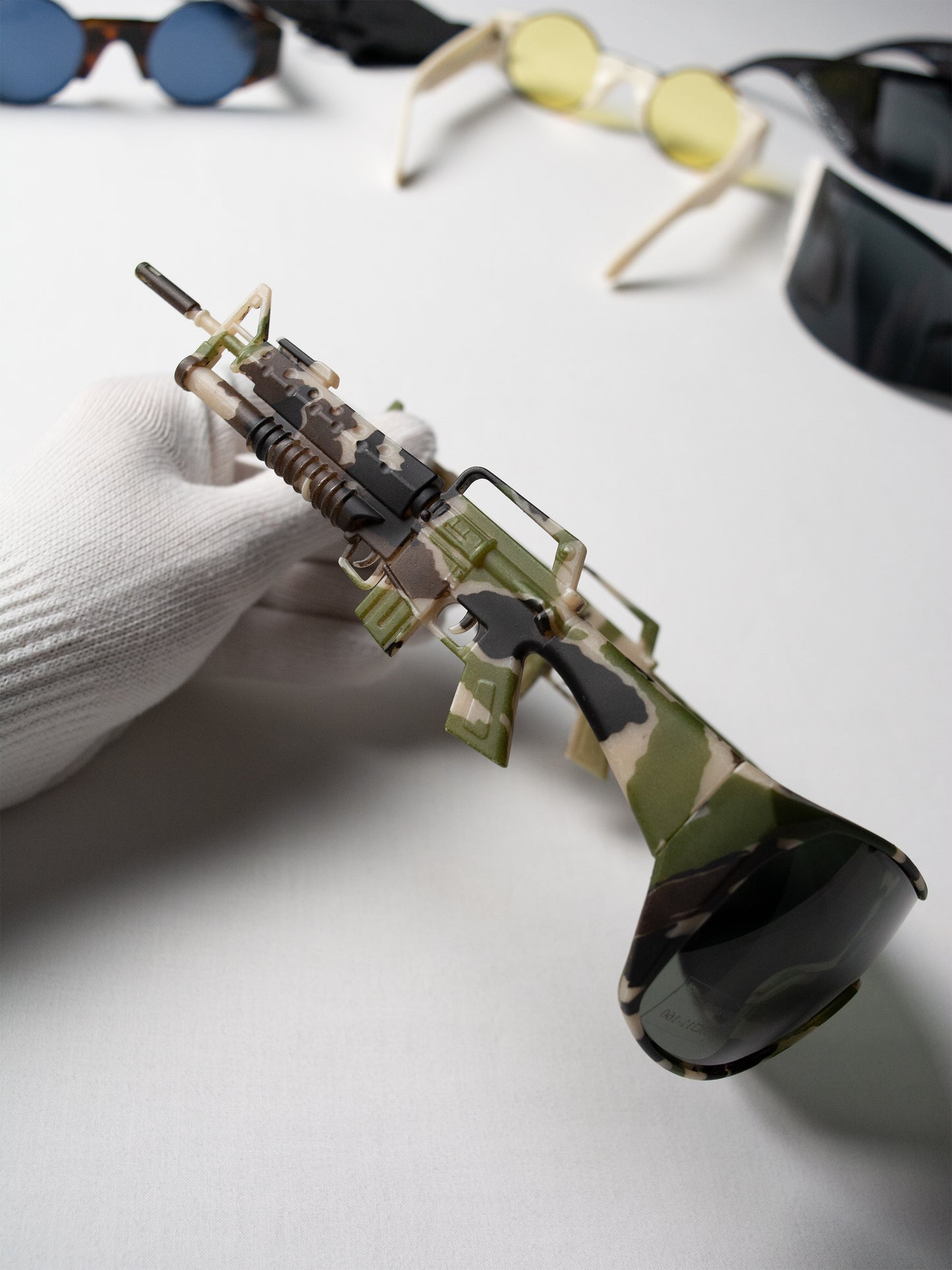 Linda Farrow X Jeremy Scott - S/S 2013 - army sunglasses (green camo)