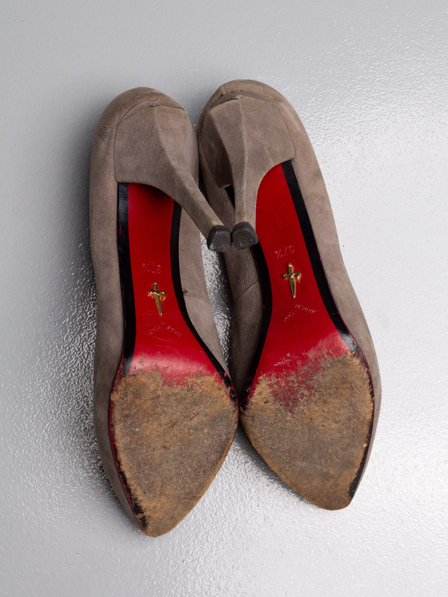 Cesare Paciotti suede heels - size 37.5