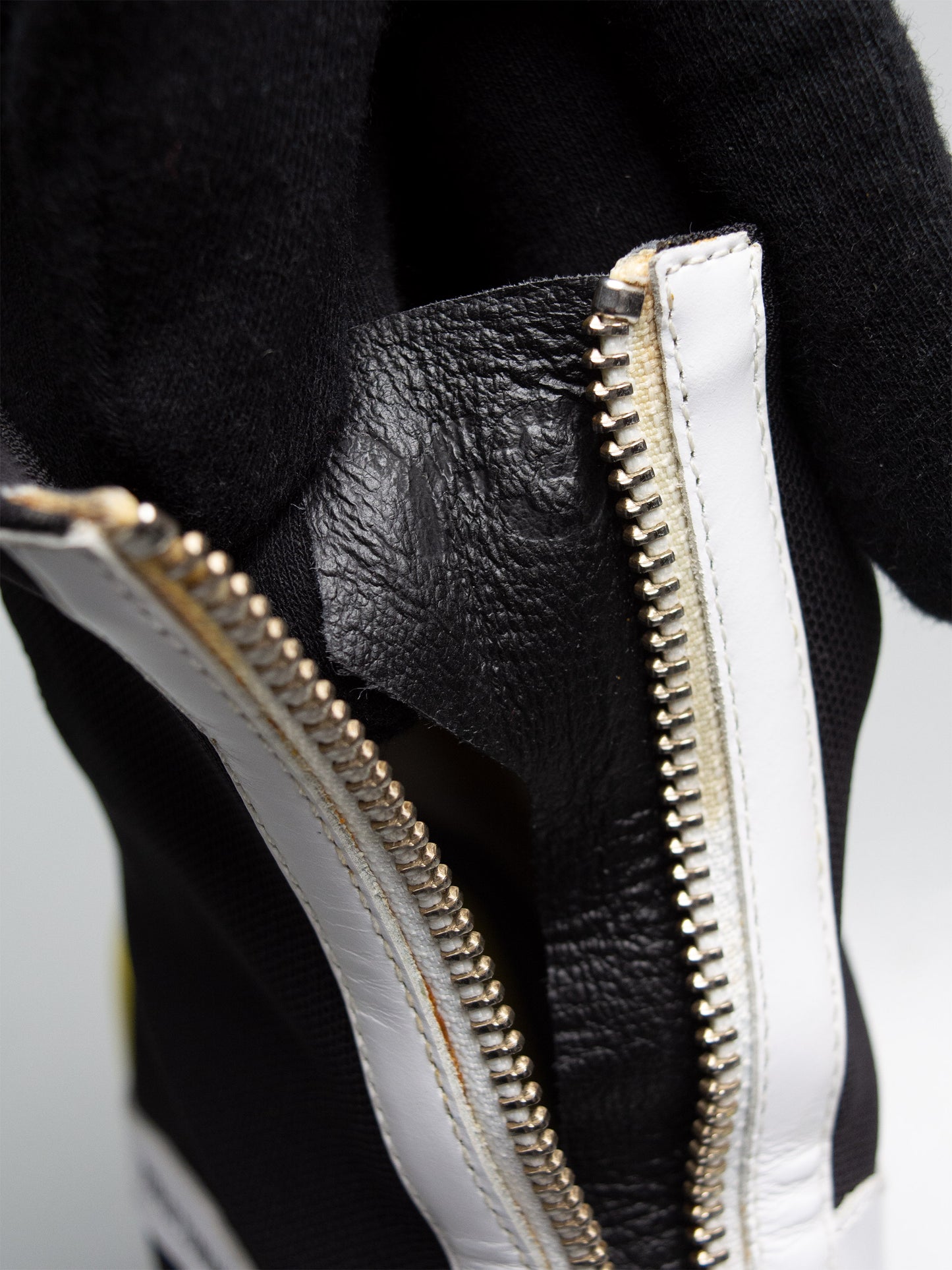 Y-3 S/S 2012 Oriah (black/white) -  size 38